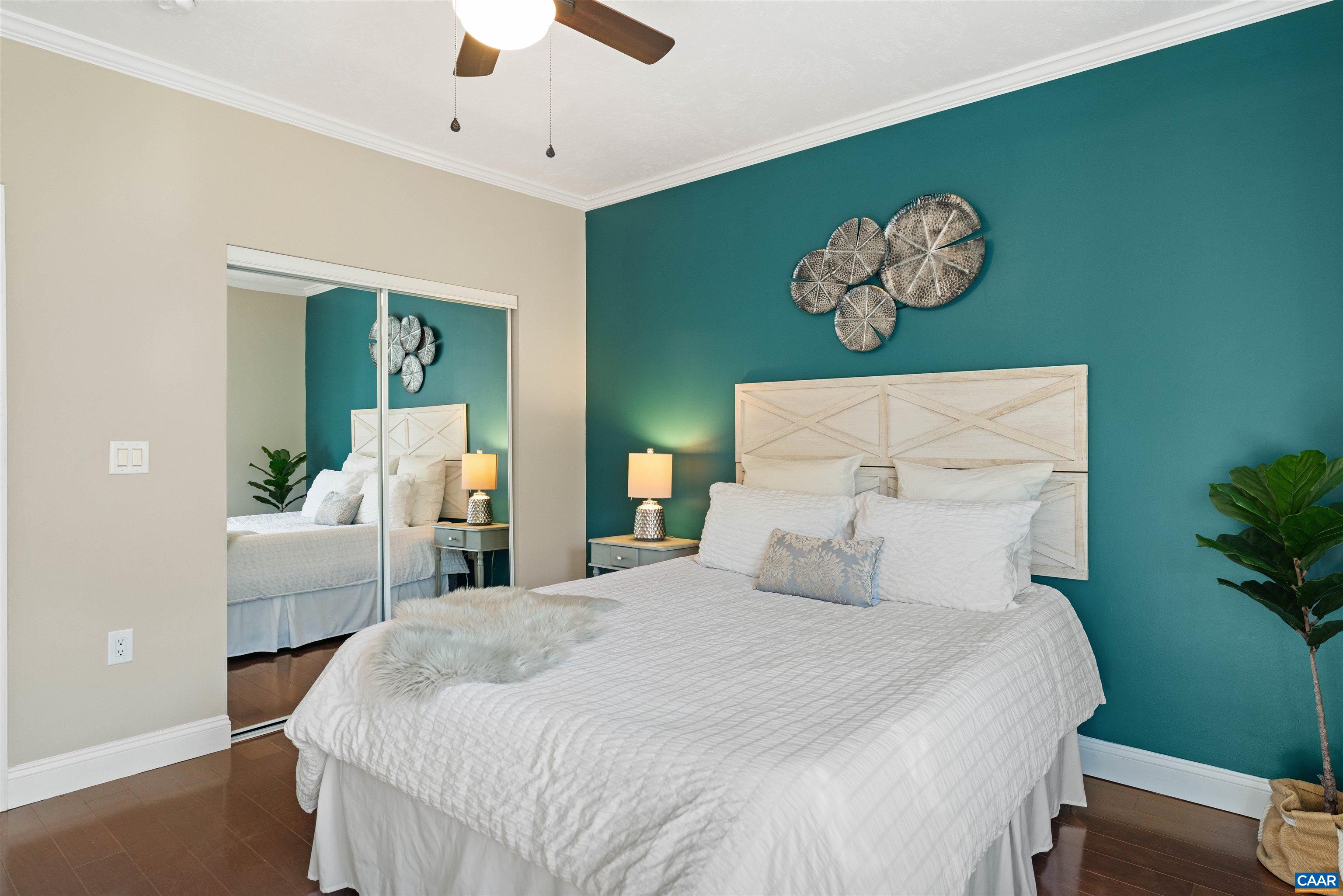 1075 WEYBRIDGE CT Unit: 301