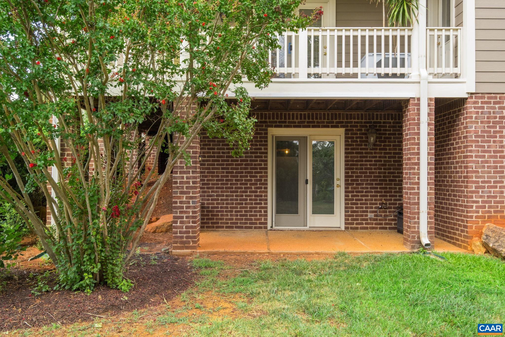 1819 LOCUST SHADE CT