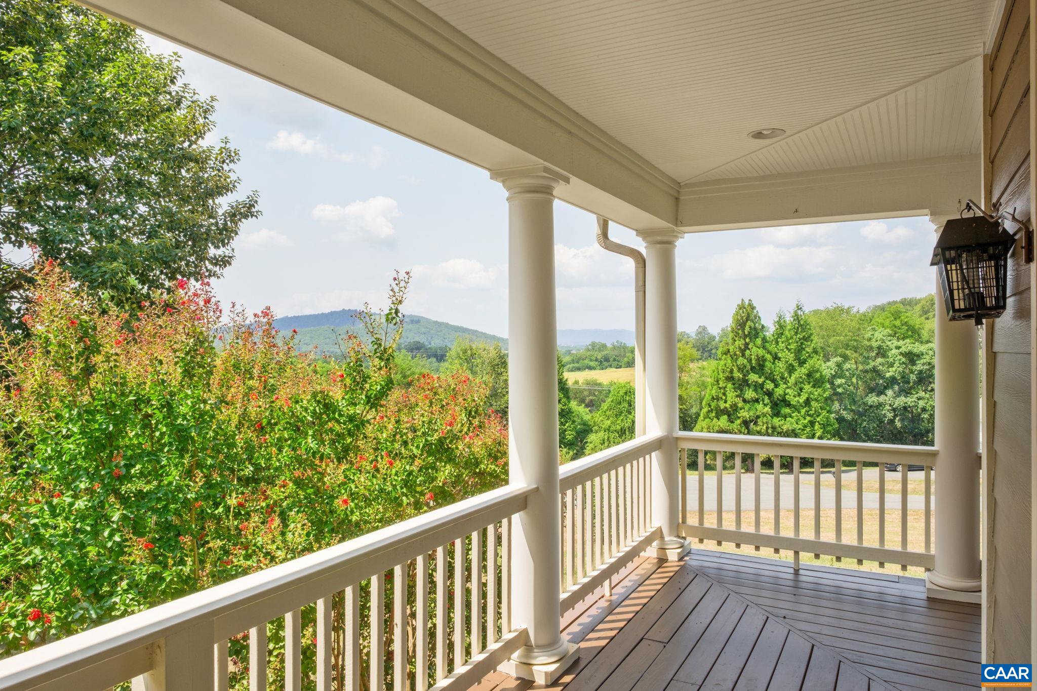 1819 LOCUST SHADE CT