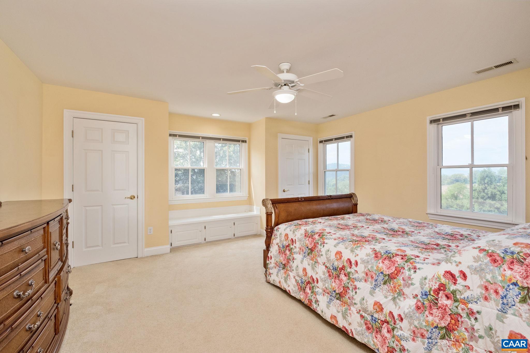 1819 LOCUST SHADE CT