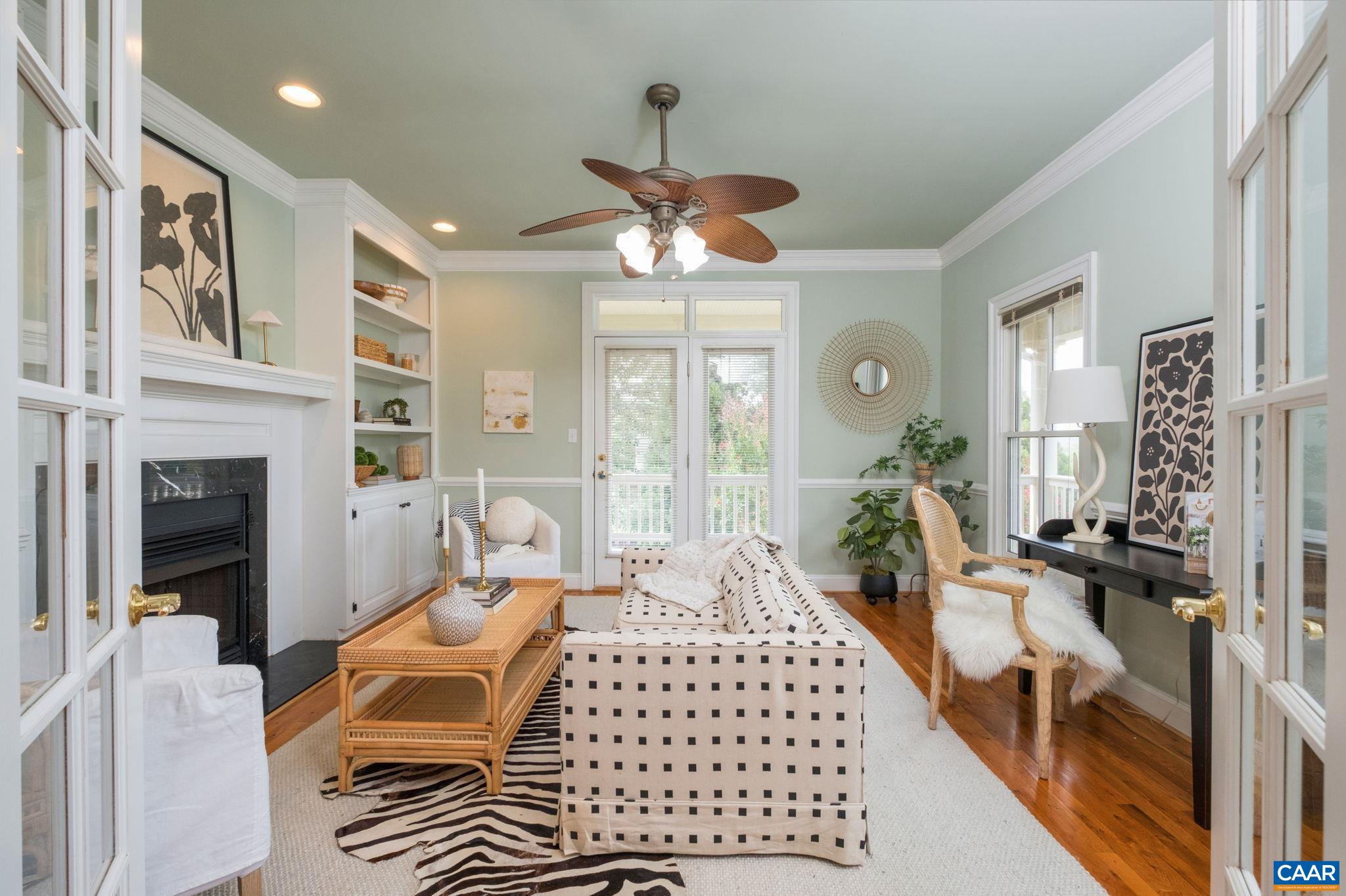 1819 LOCUST SHADE CT