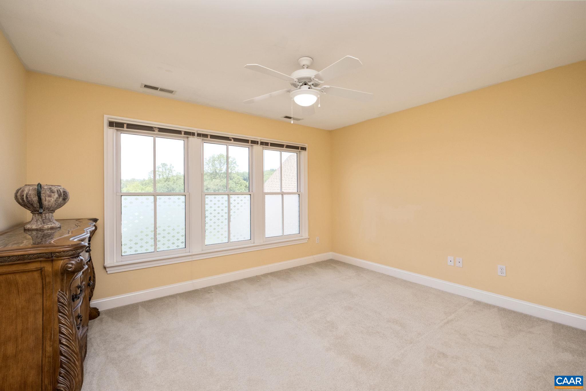 1819 LOCUST SHADE CT