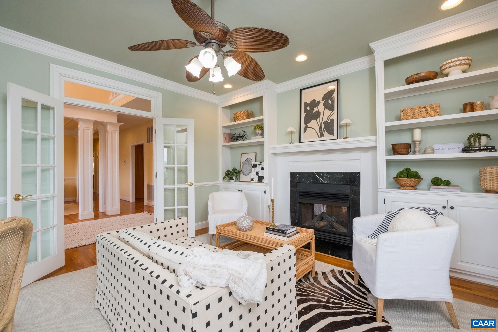 1819 LOCUST SHADE CT