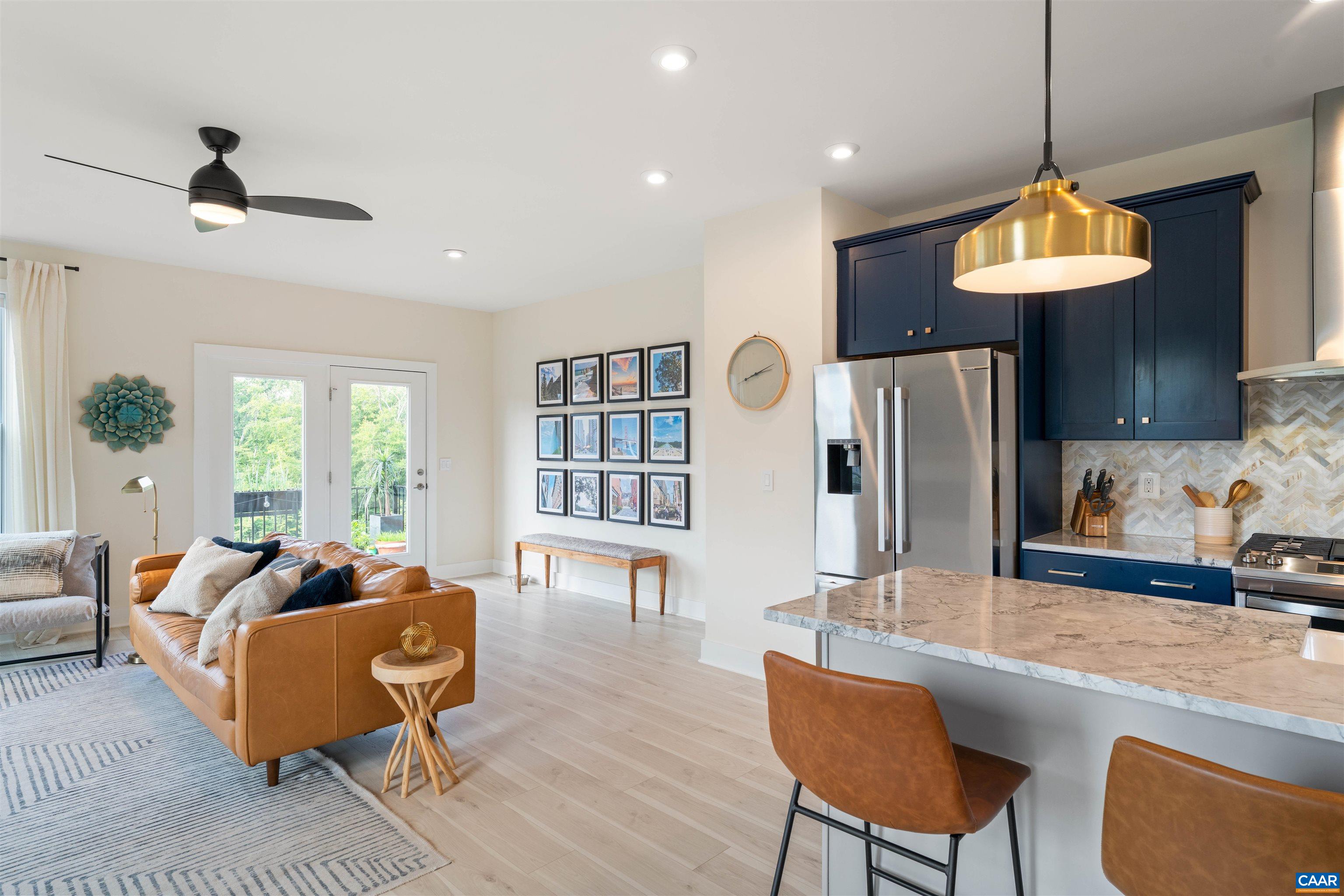 2270 FOWLER CIR