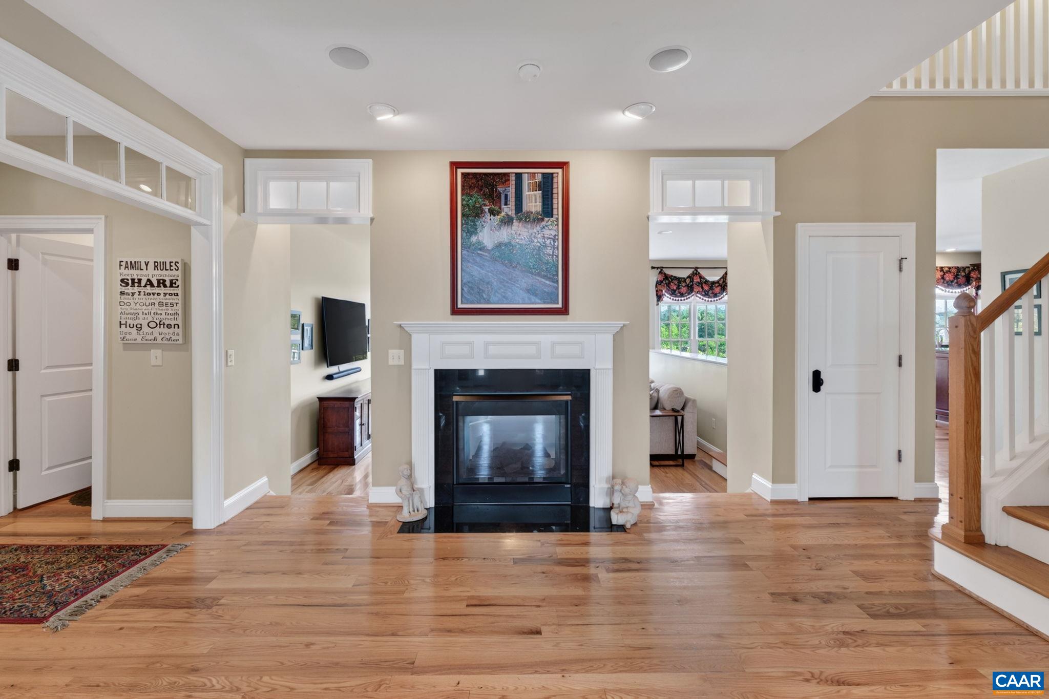 6412 WOODBOURNE LN