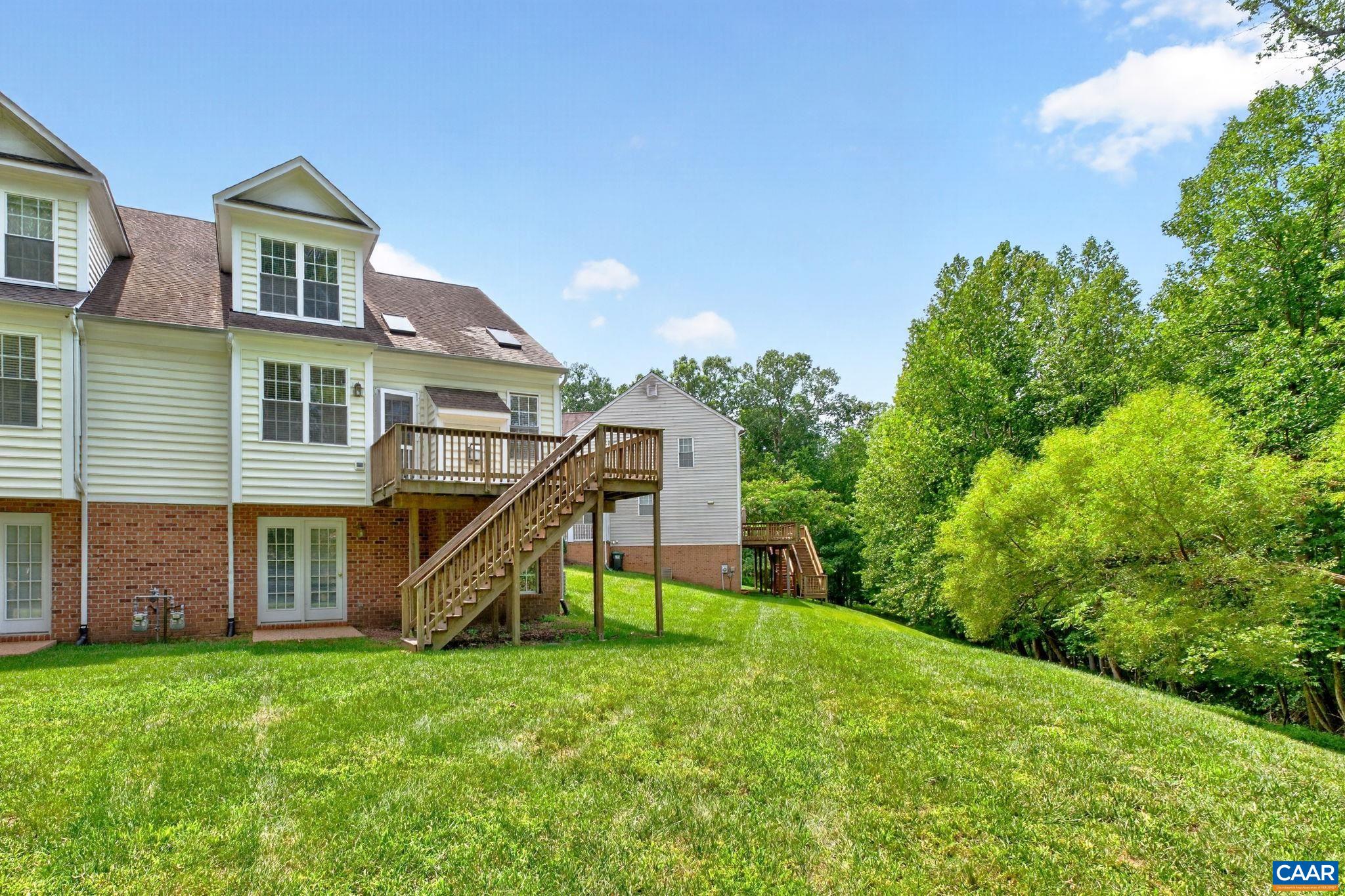 2309 RAVENSWOOD CT