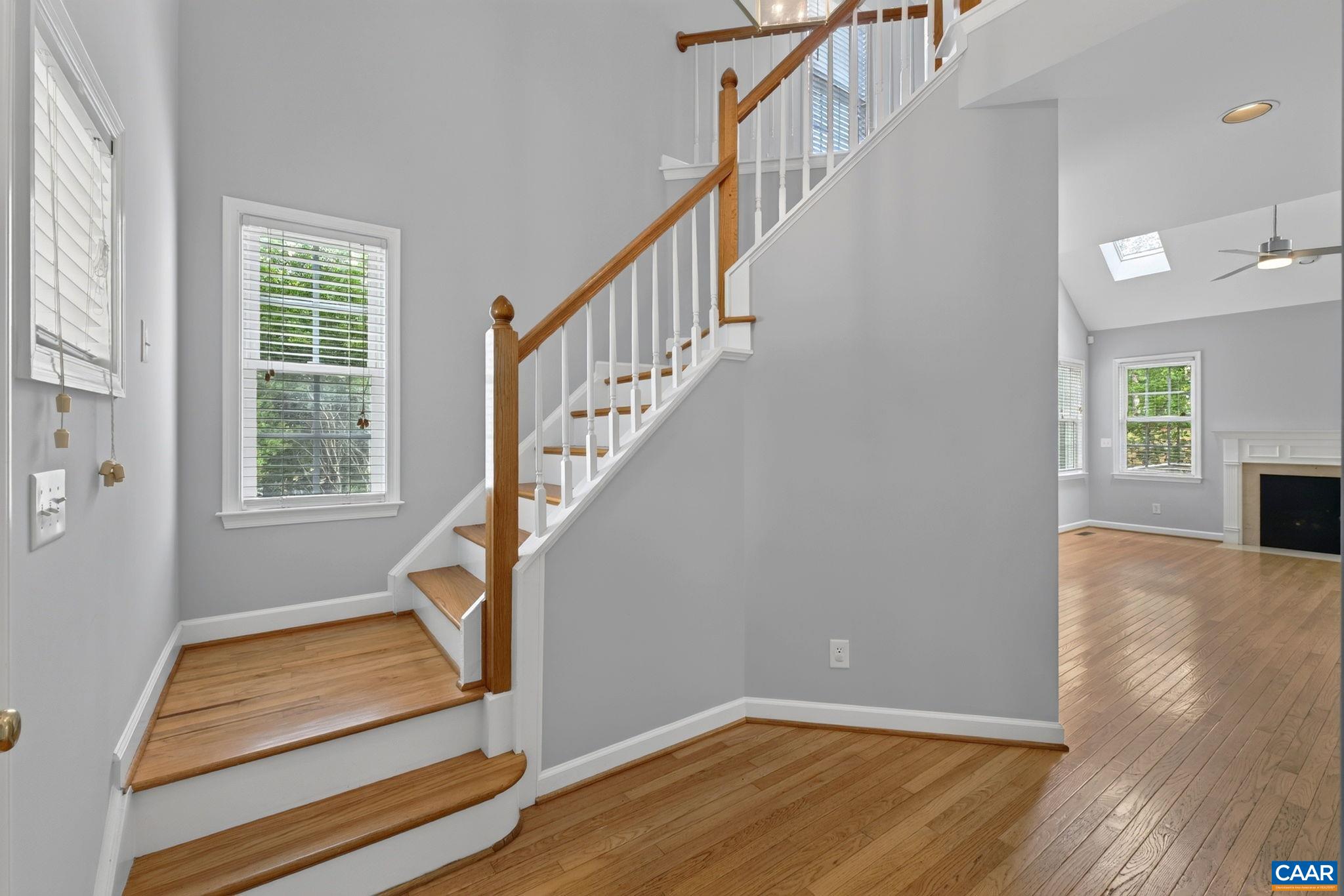 2309 RAVENSWOOD CT