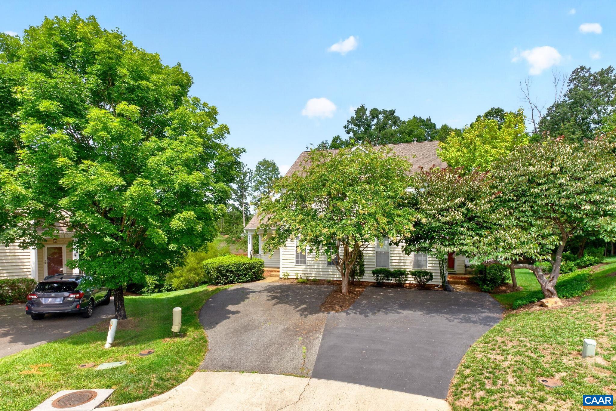 2309 RAVENSWOOD CT
