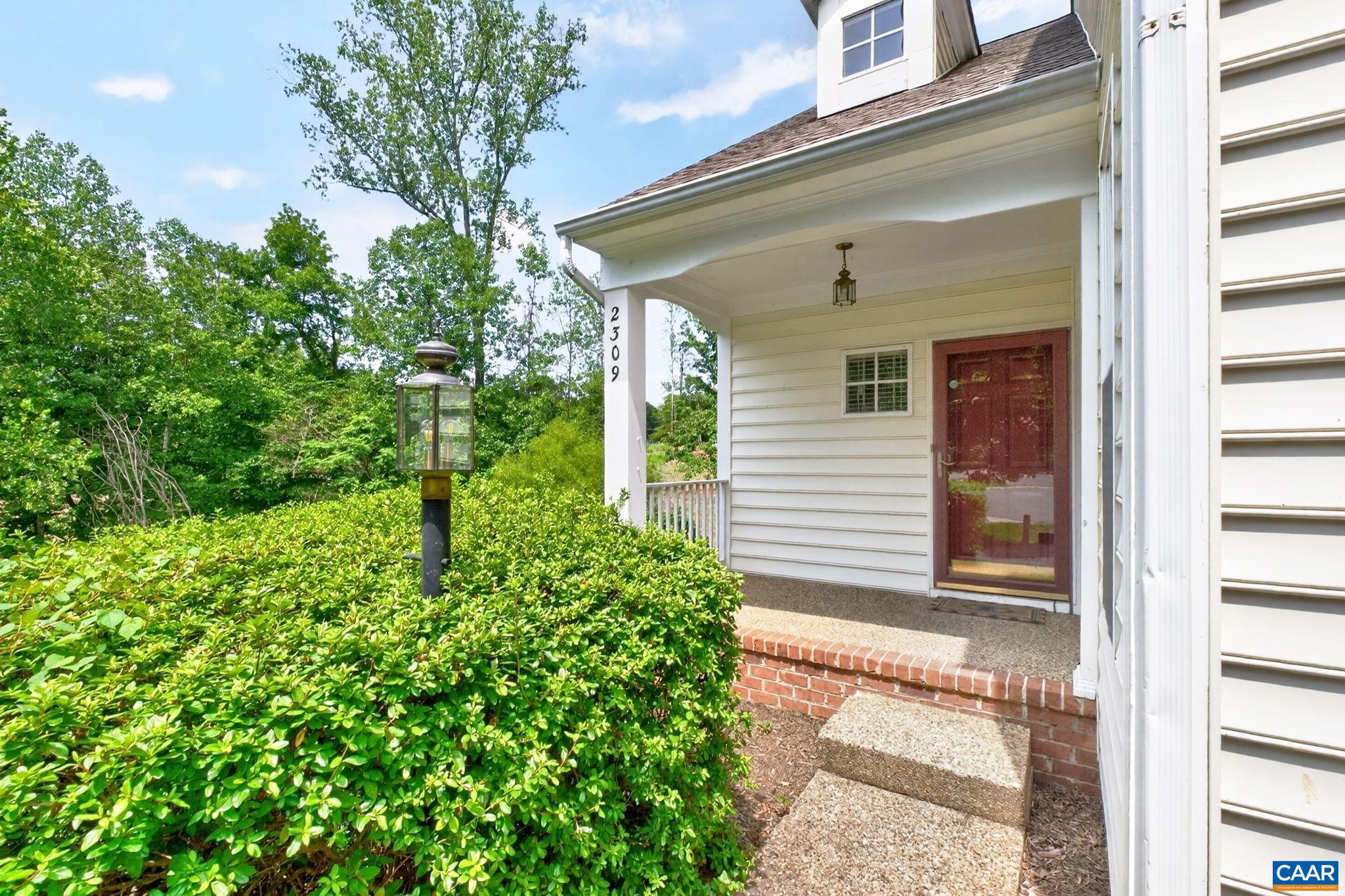 2309 RAVENSWOOD CT