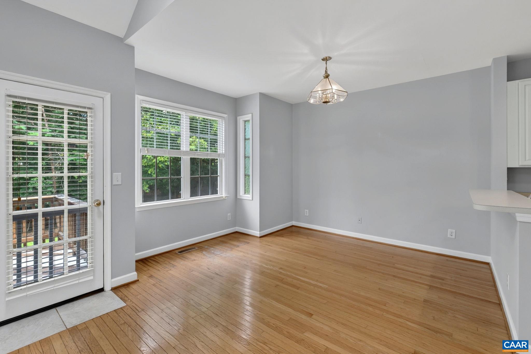 2309 RAVENSWOOD CT