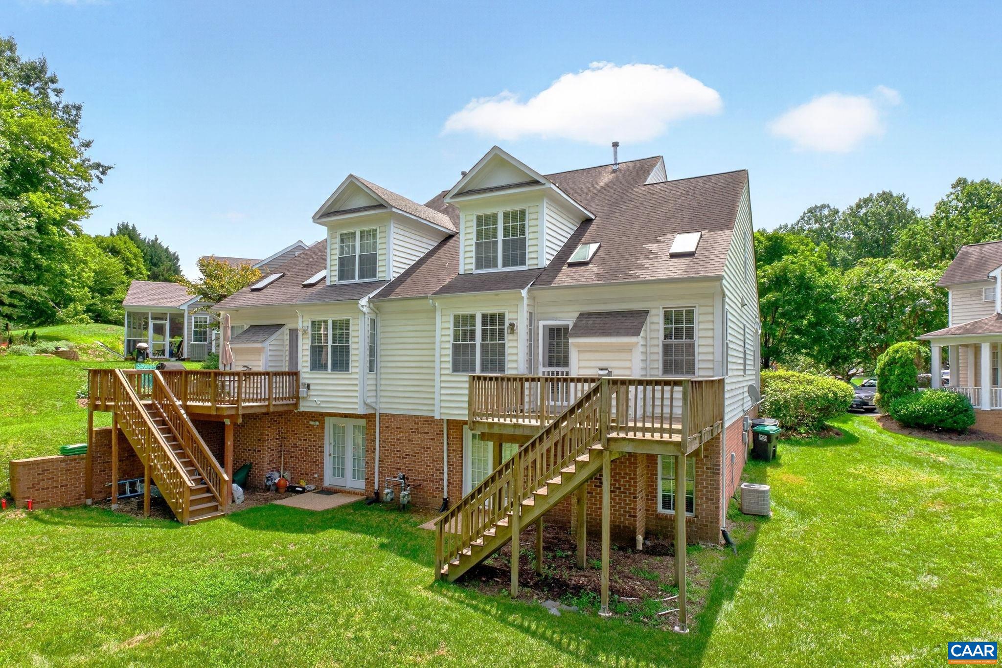 2309 RAVENSWOOD CT