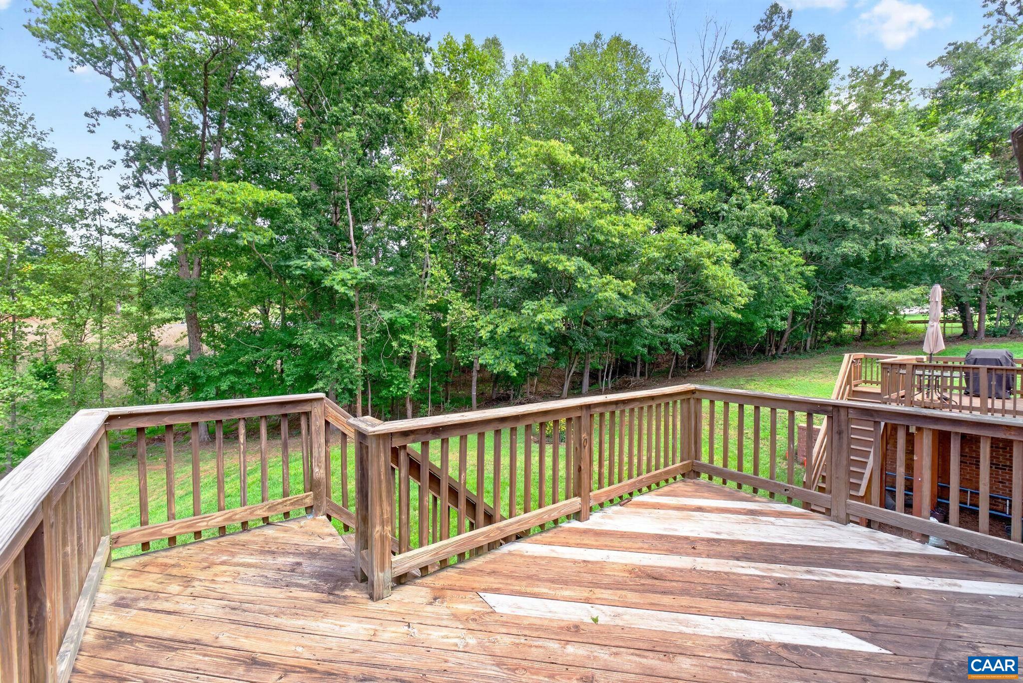 2309 RAVENSWOOD CT