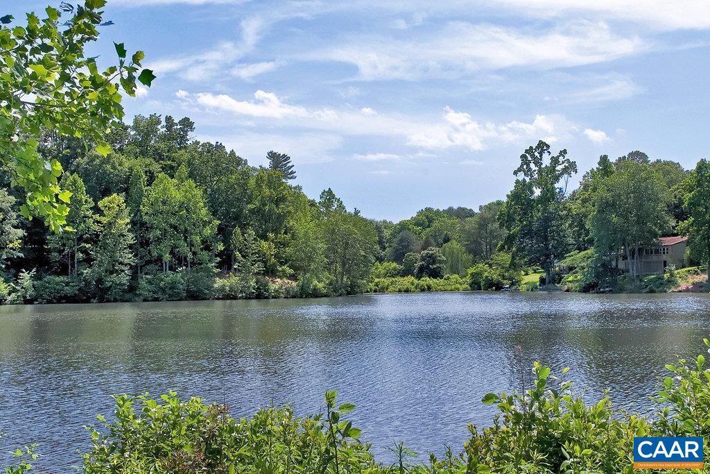 2309 RAVENSWOOD CT