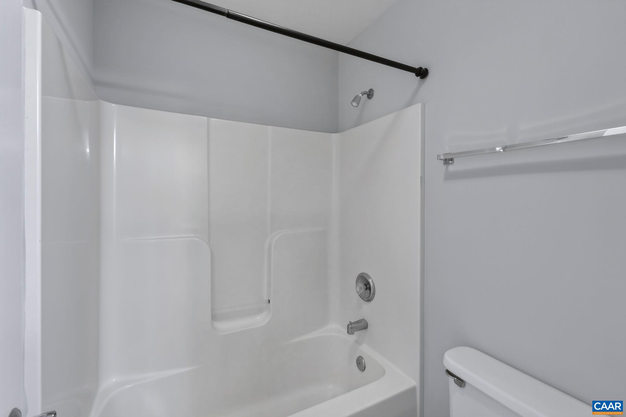2309 RAVENSWOOD CT