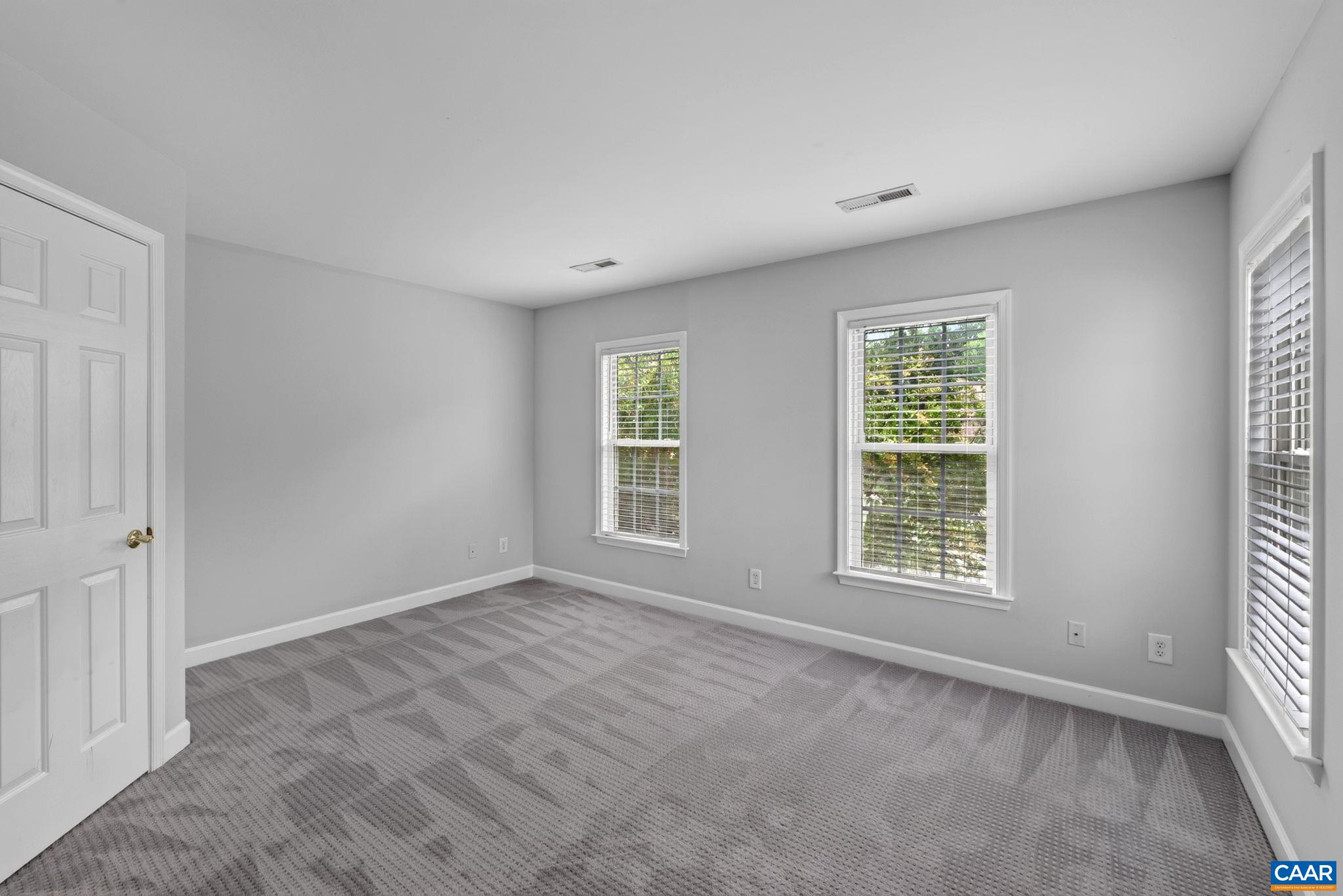2309 RAVENSWOOD CT