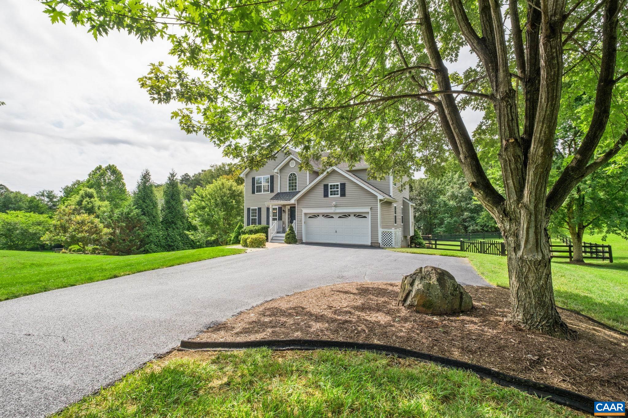176 SOUTHRIDGE DR