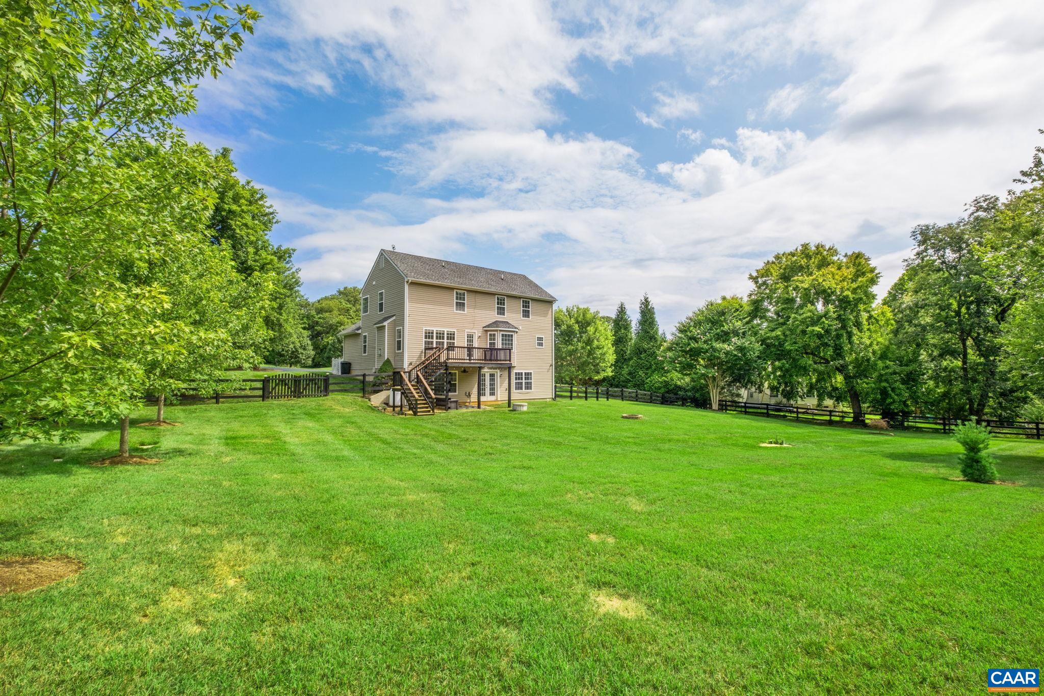 176 SOUTHRIDGE DR