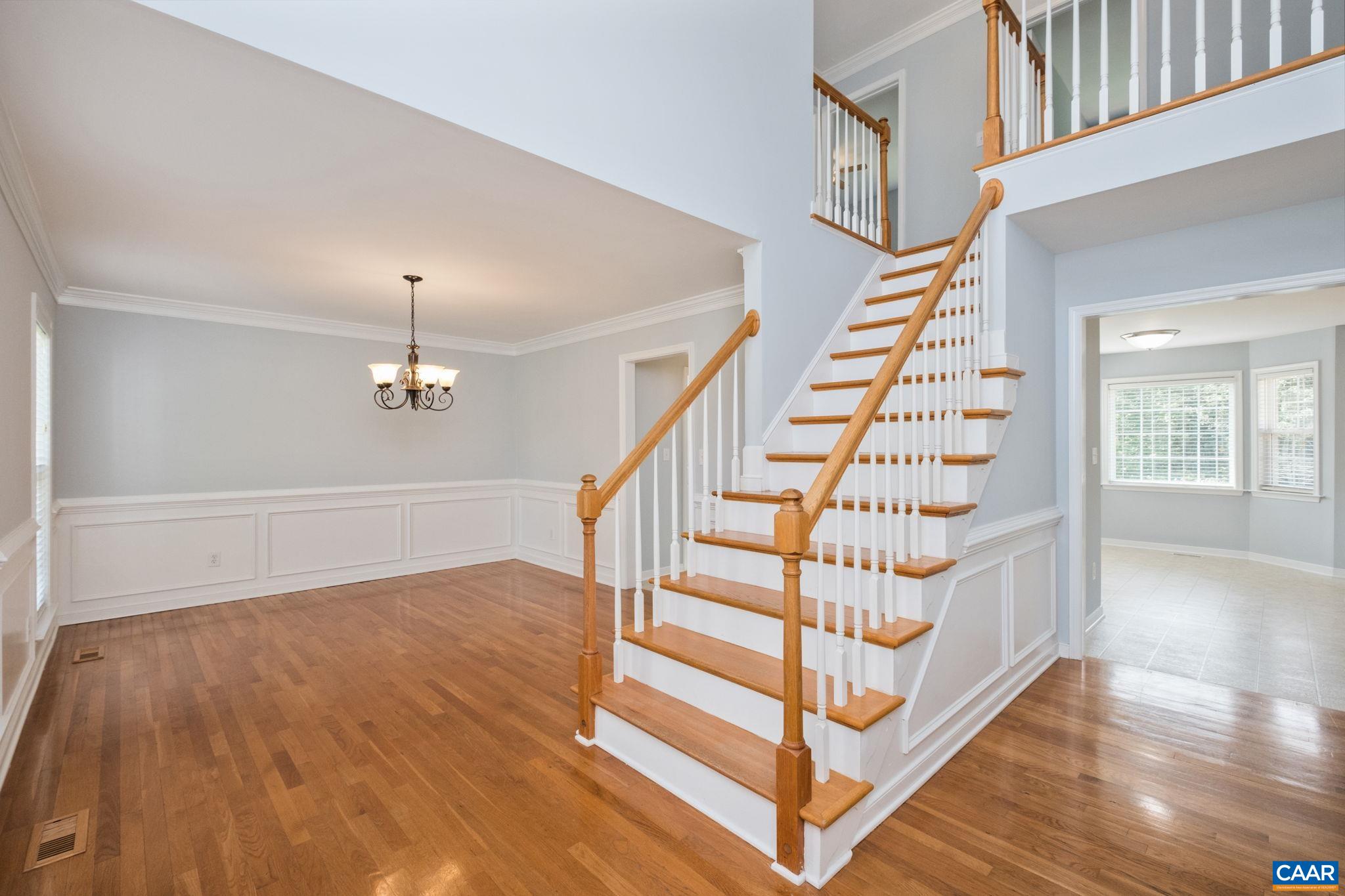 176 SOUTHRIDGE DR