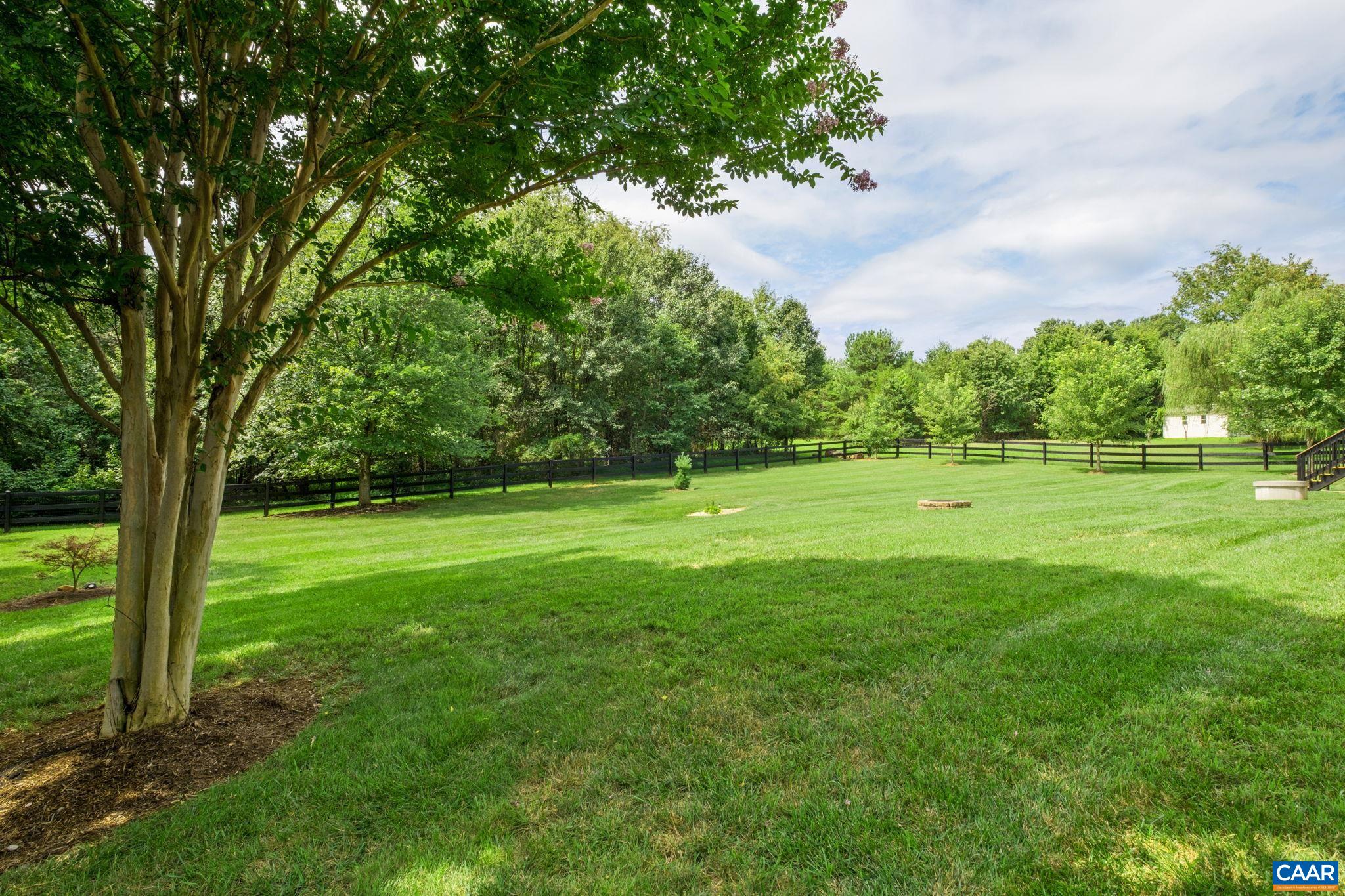 176 SOUTHRIDGE DR