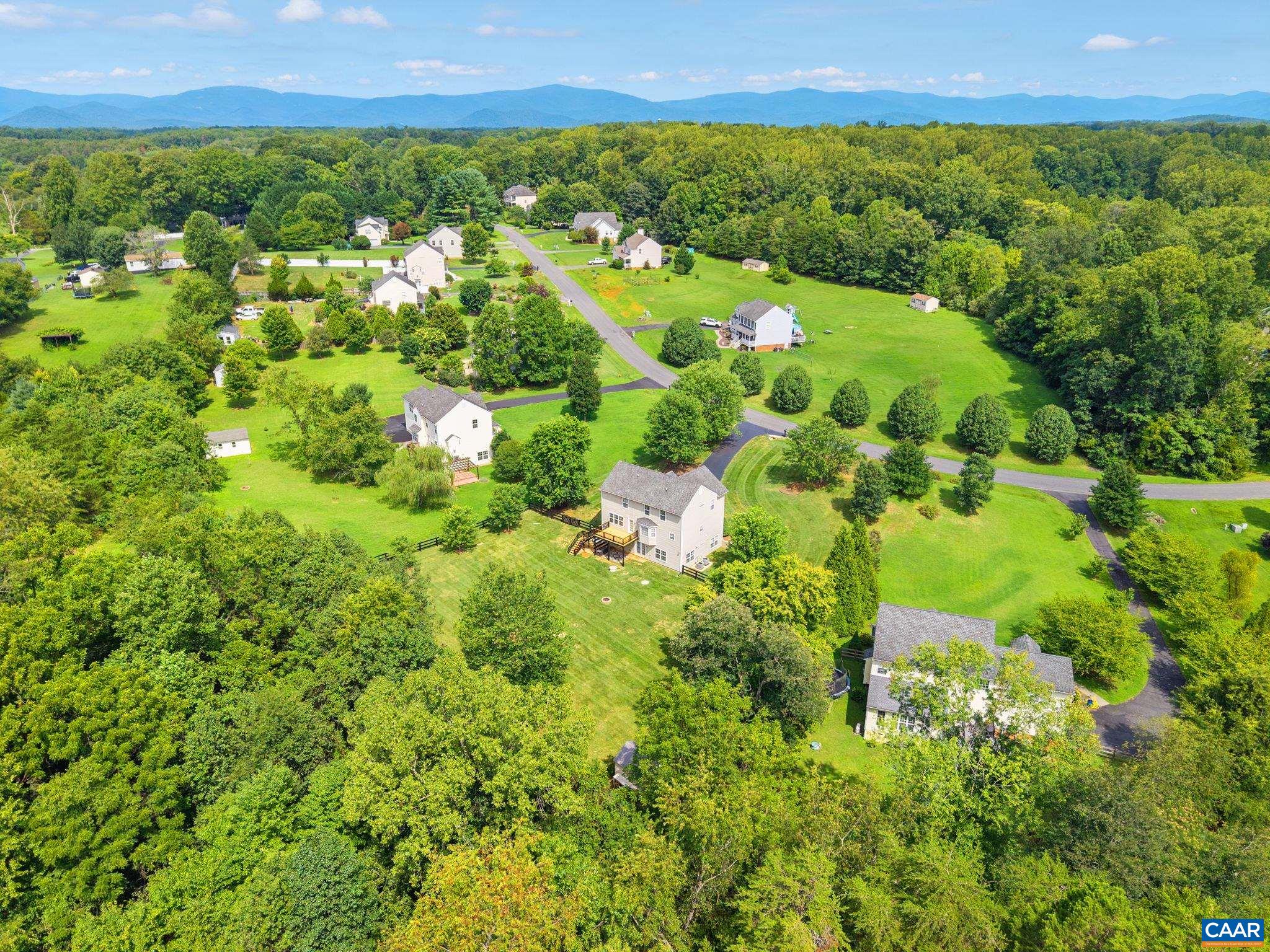 176 SOUTHRIDGE DR