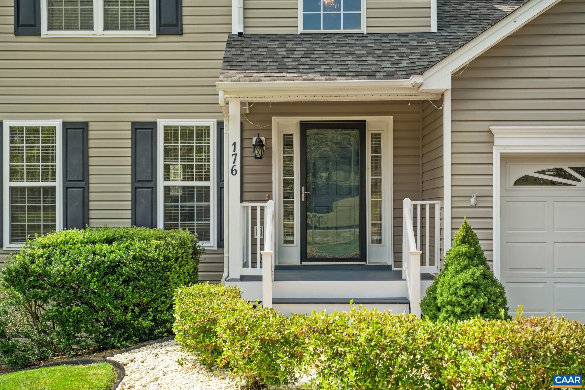 176 SOUTHRIDGE DR