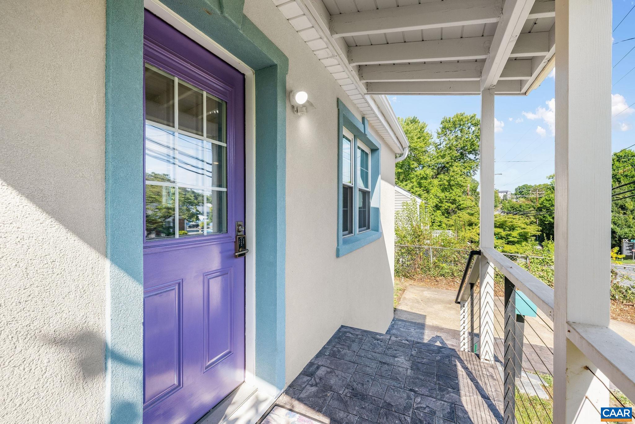 406 ELLIOTT AVE