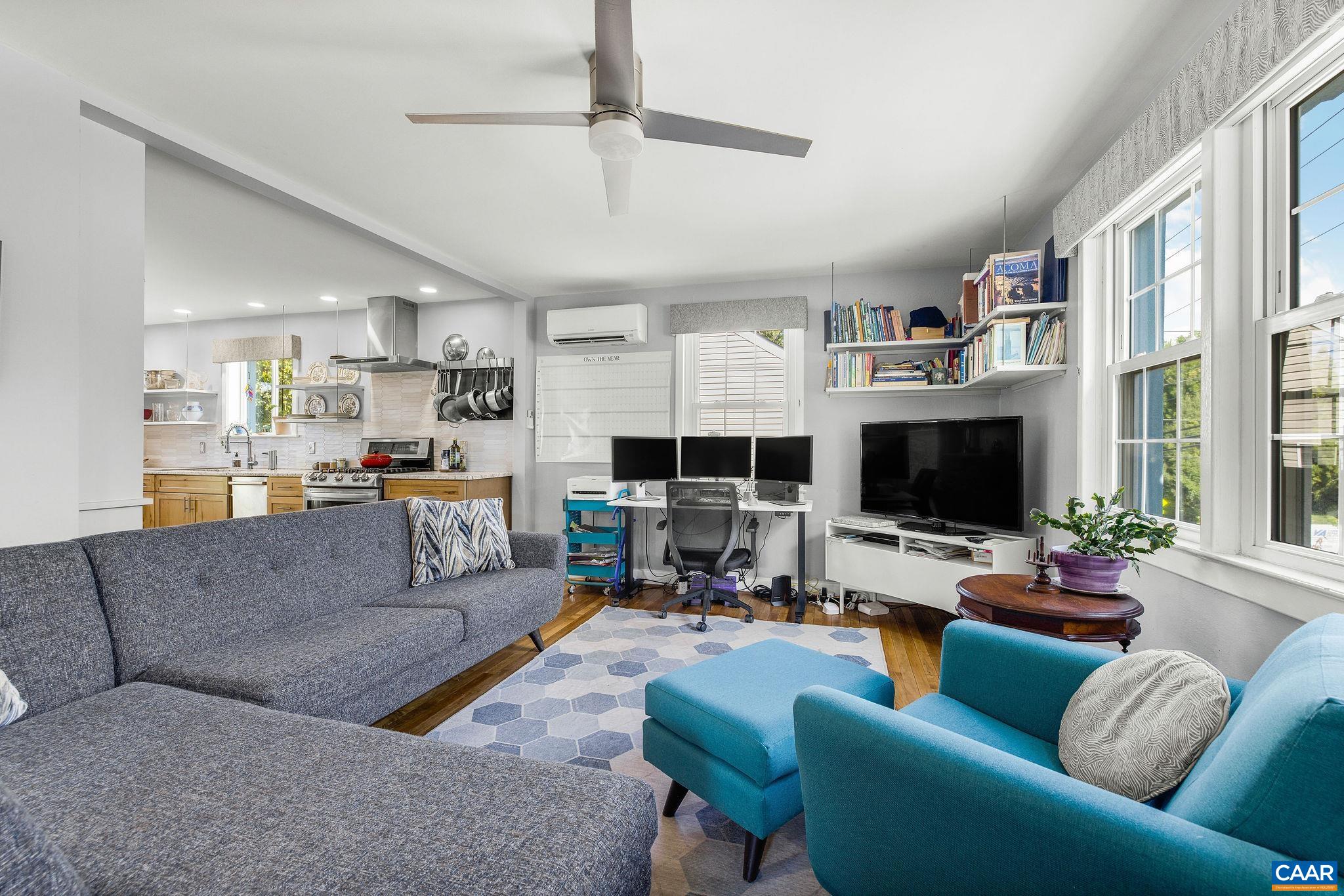 406 ELLIOTT AVE