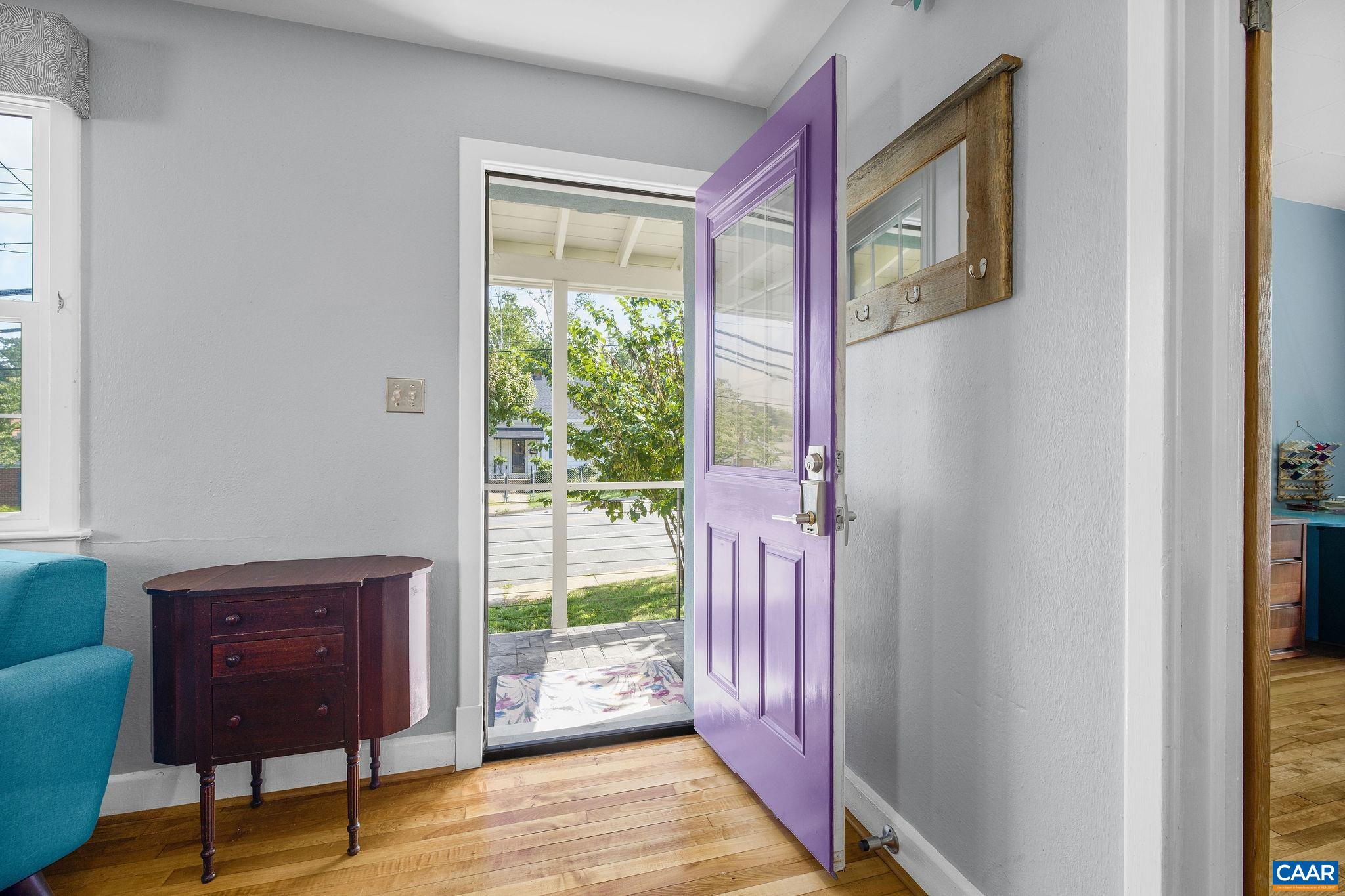 406 ELLIOTT AVE