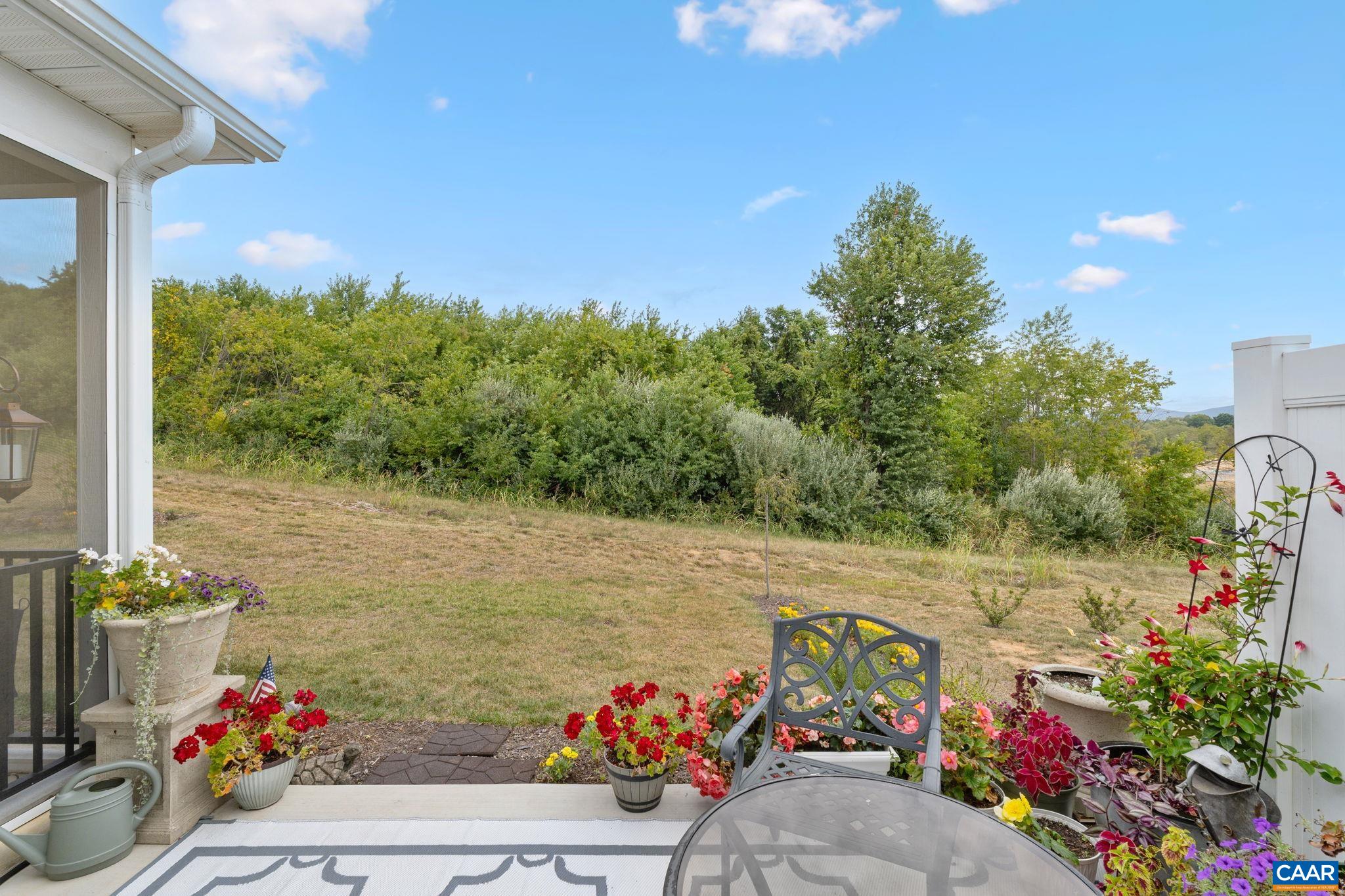 136 RIDGELINE DR