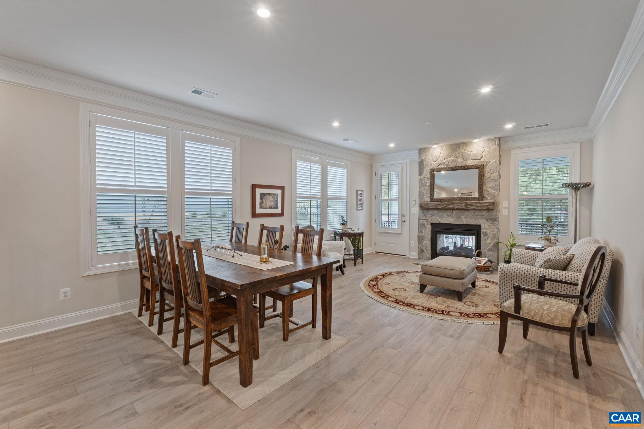 136 RIDGELINE DR
