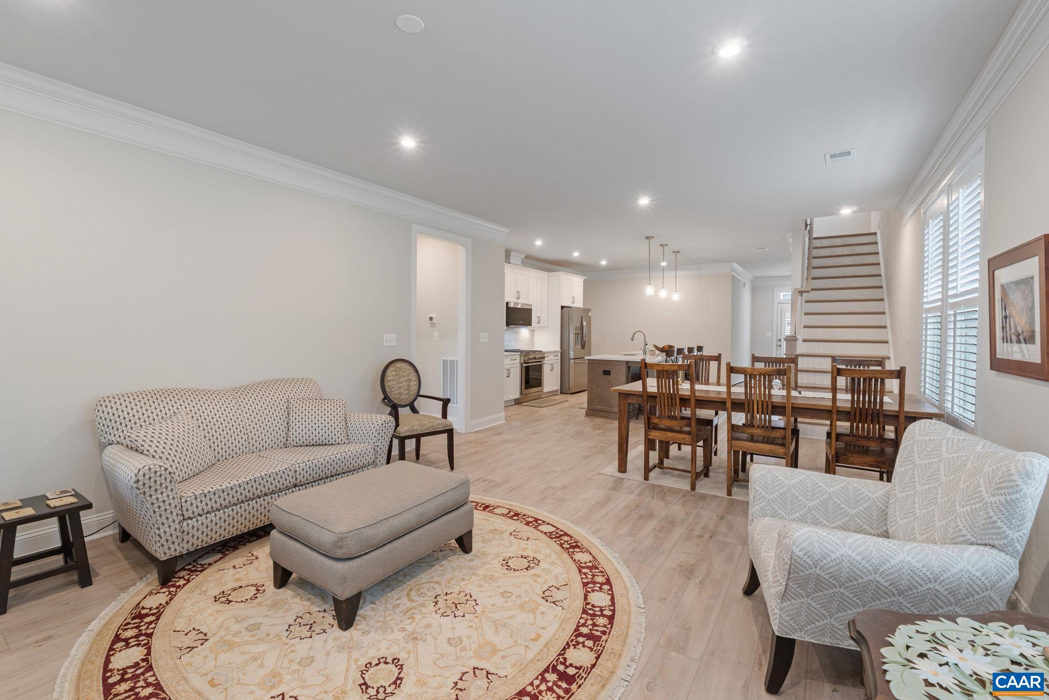 136 RIDGELINE DR