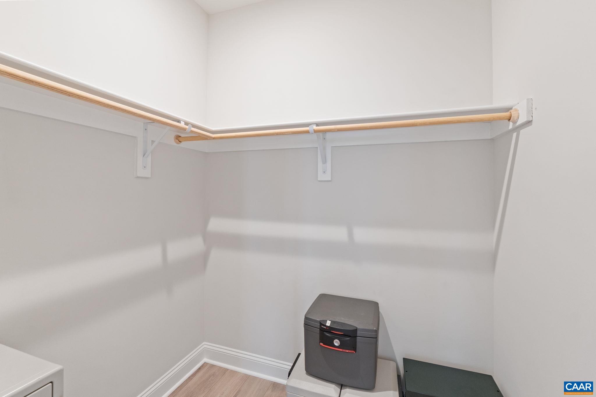 136 RIDGELINE DR