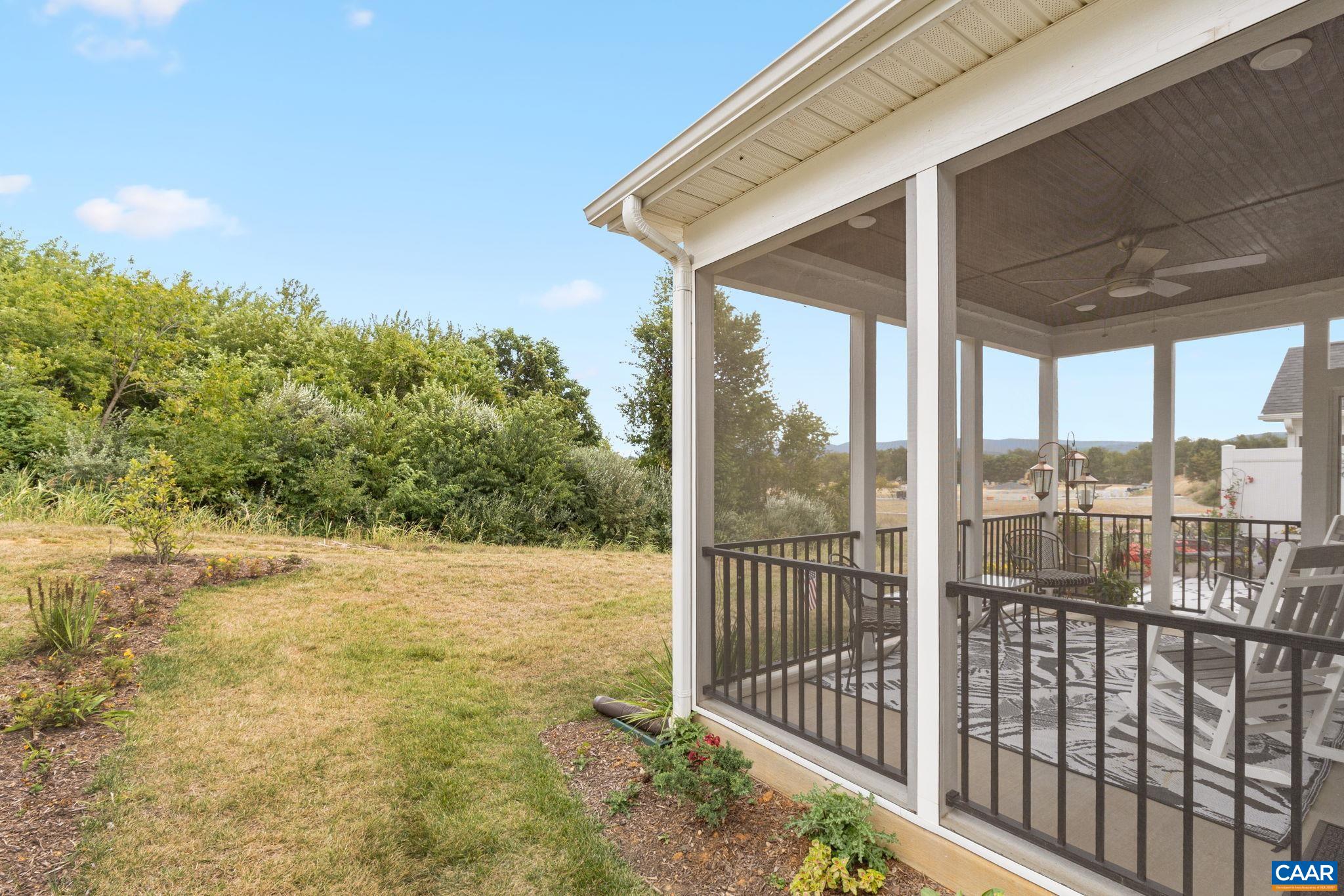 136 RIDGELINE DR