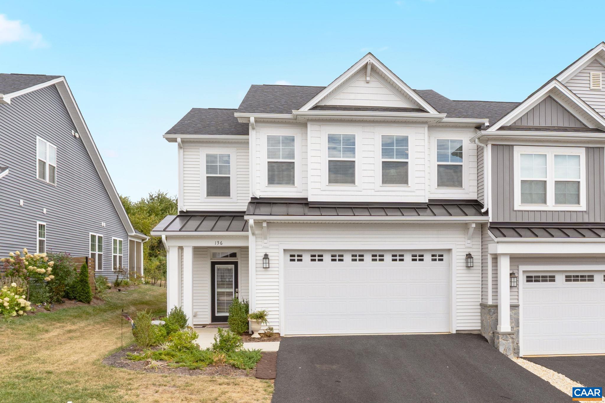 136 RIDGELINE DR