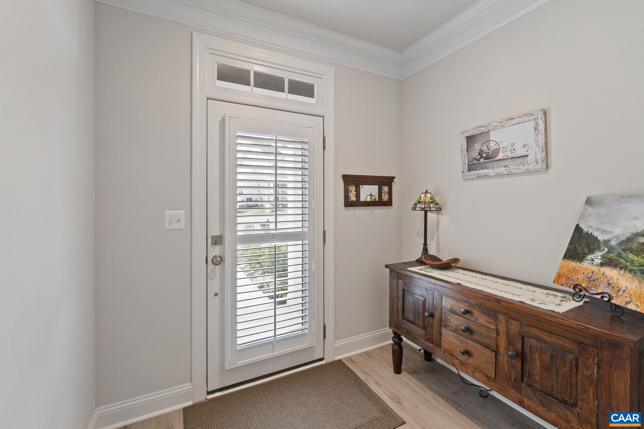 136 RIDGELINE DR