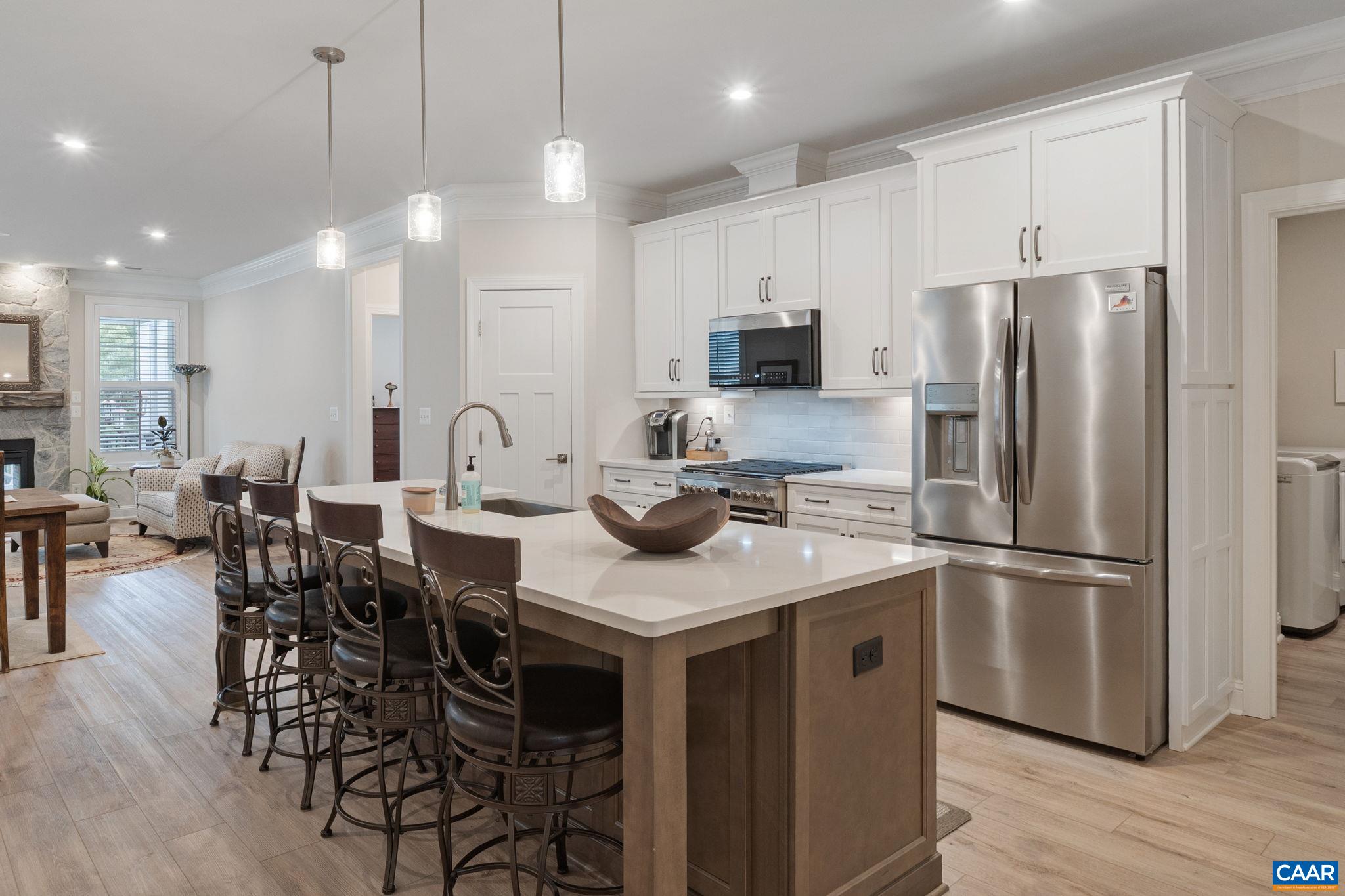 136 RIDGELINE DR