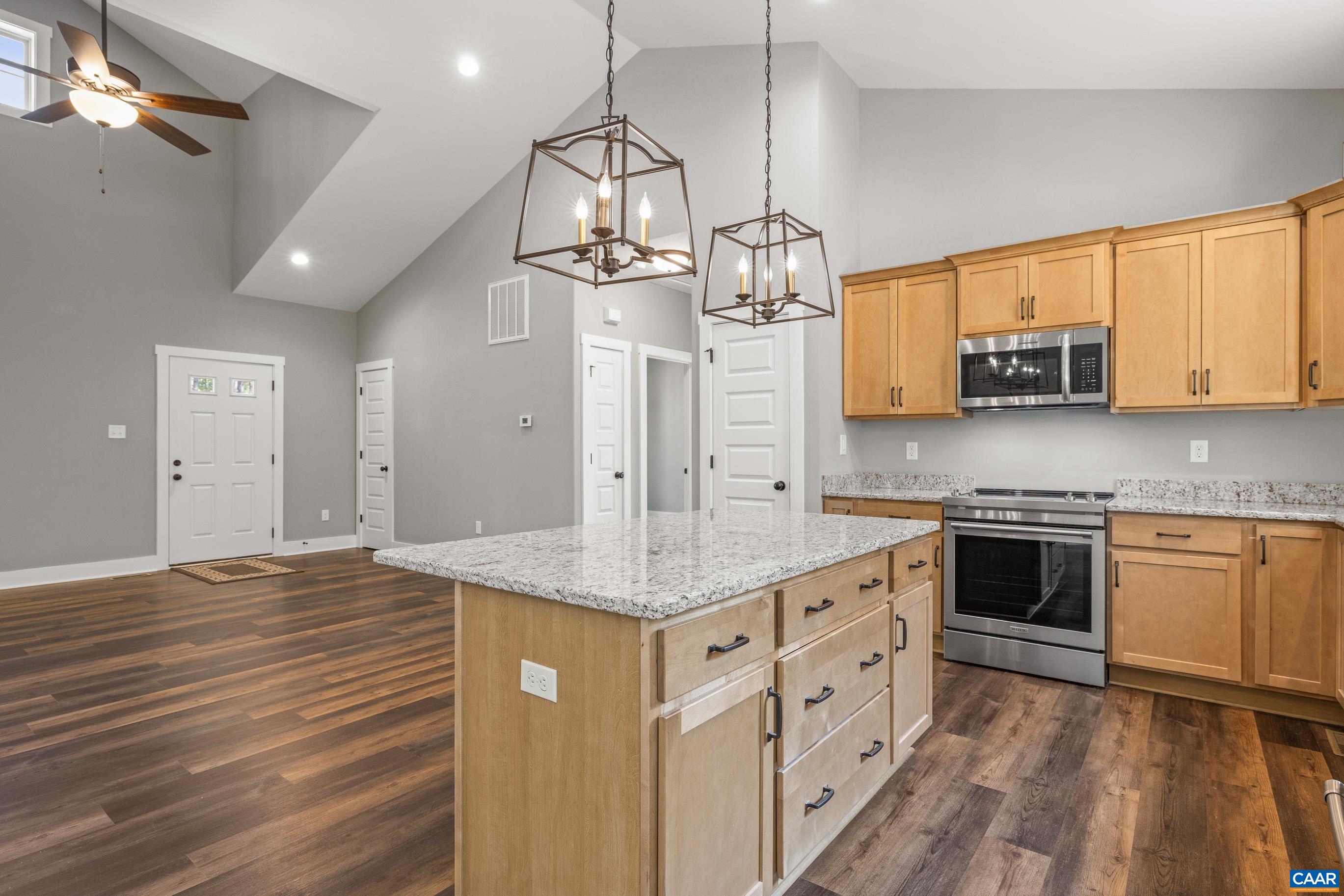 6 FOREST RIDGE LN