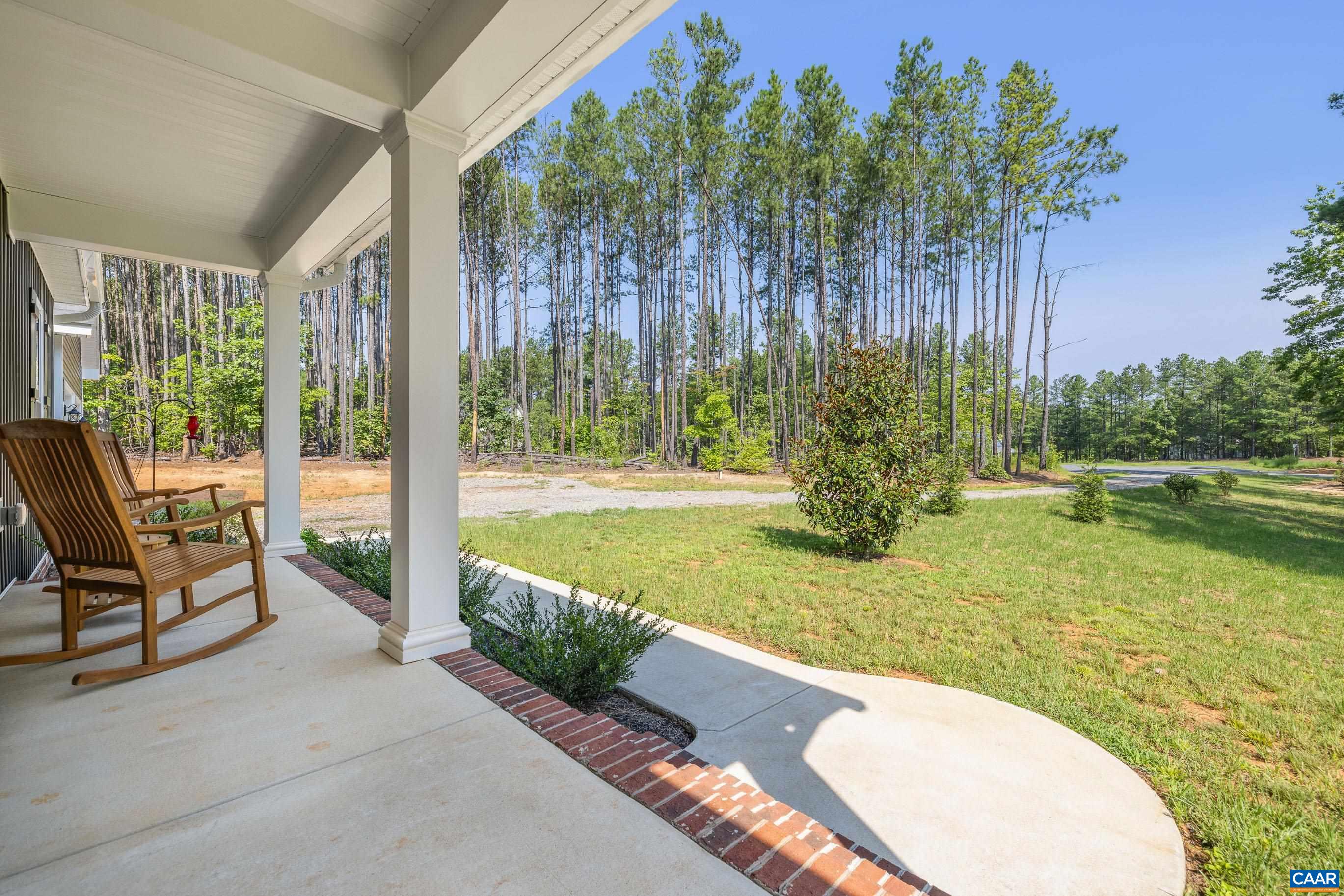 6 FOREST RIDGE LN
