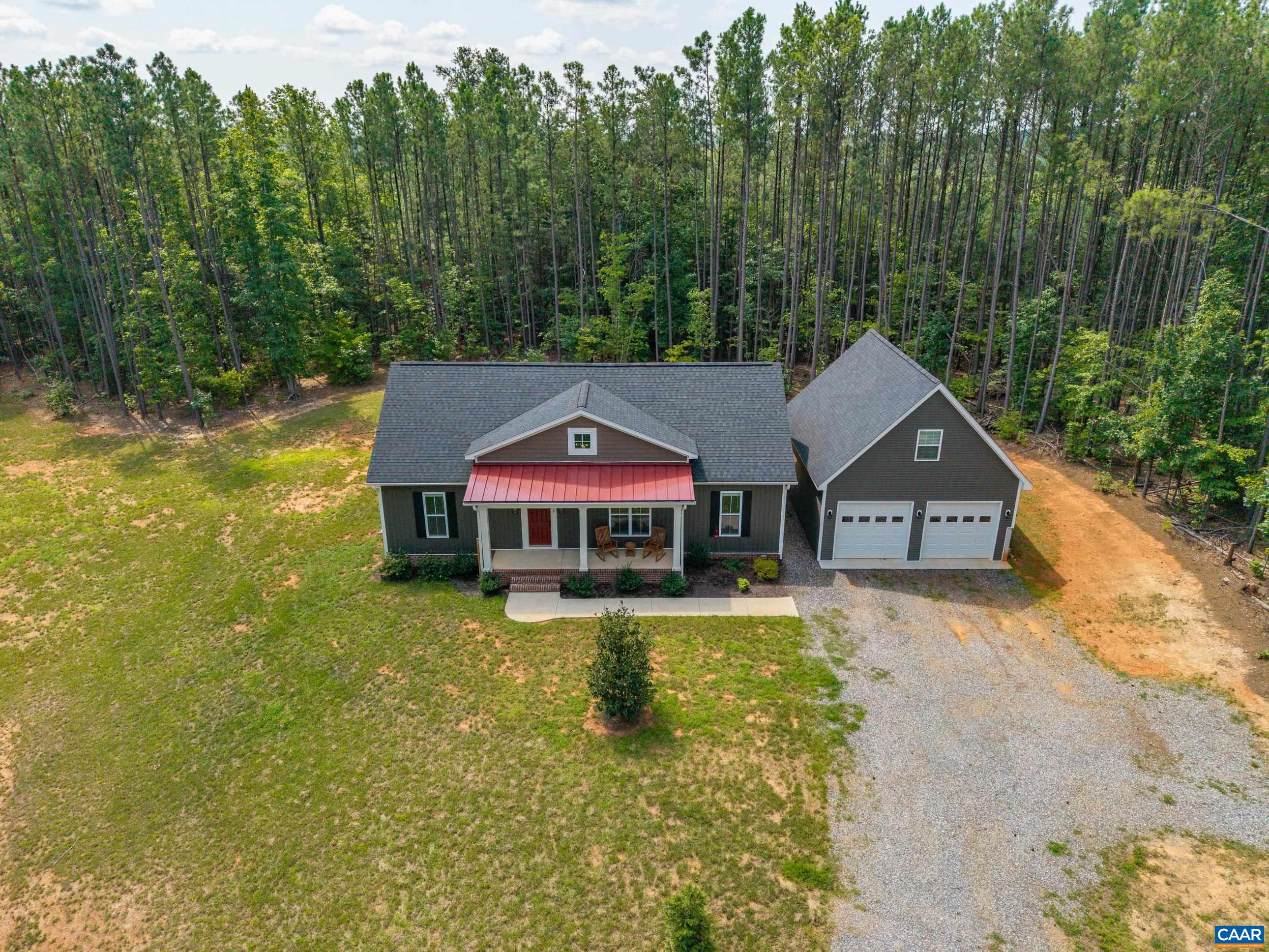 6 FOREST RIDGE LN