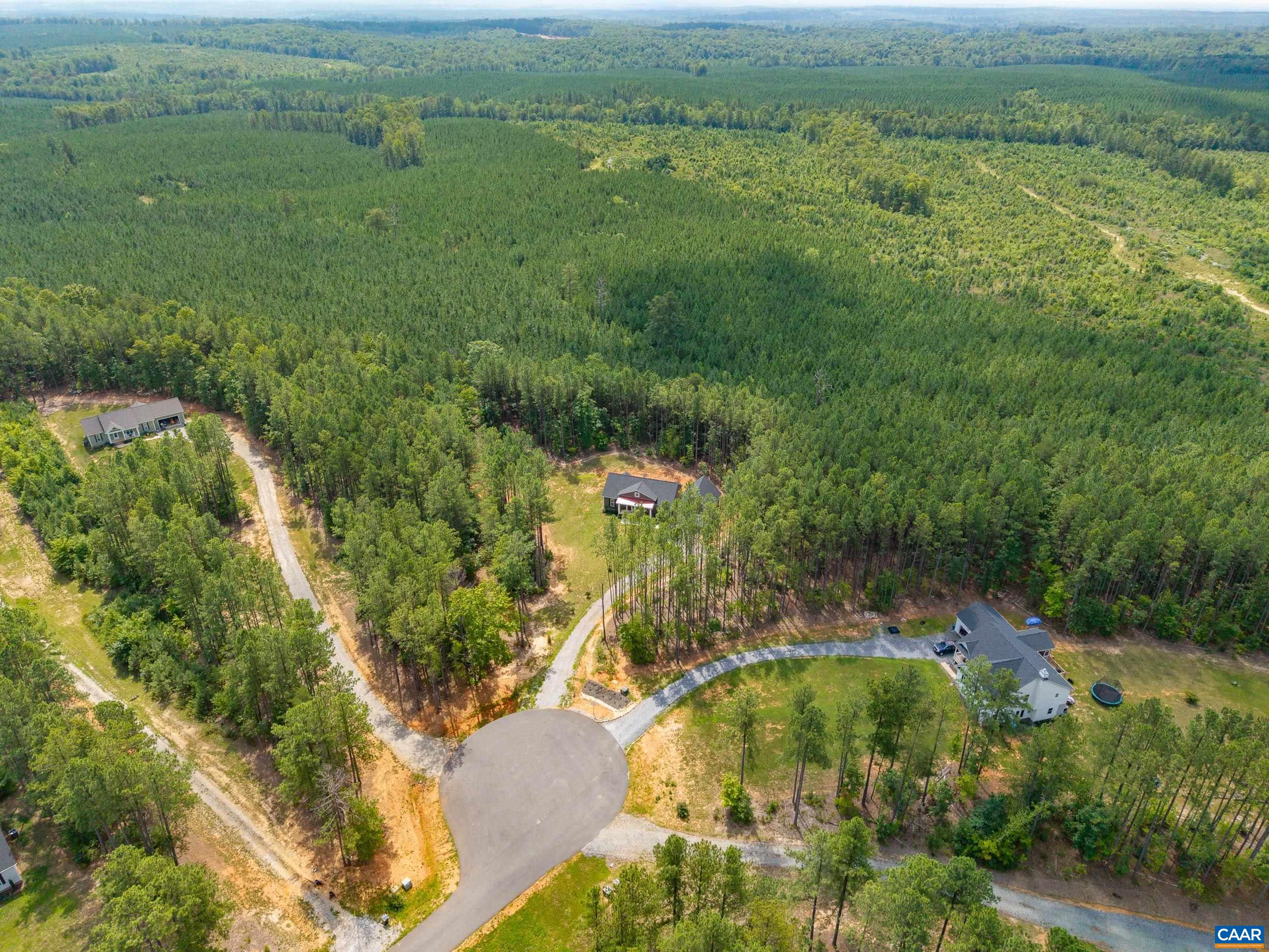 6 FOREST RIDGE LN
