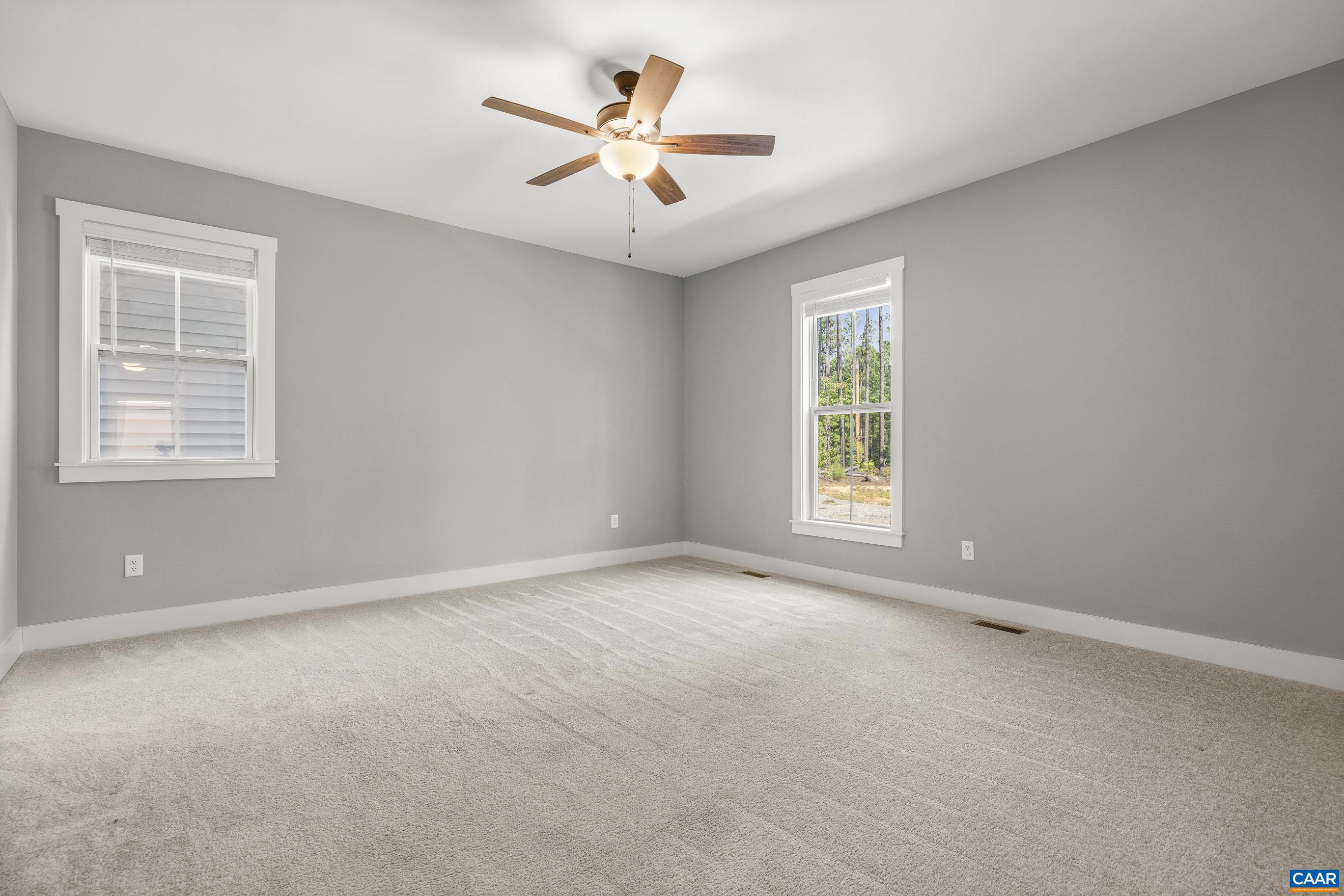 6 FOREST RIDGE LN