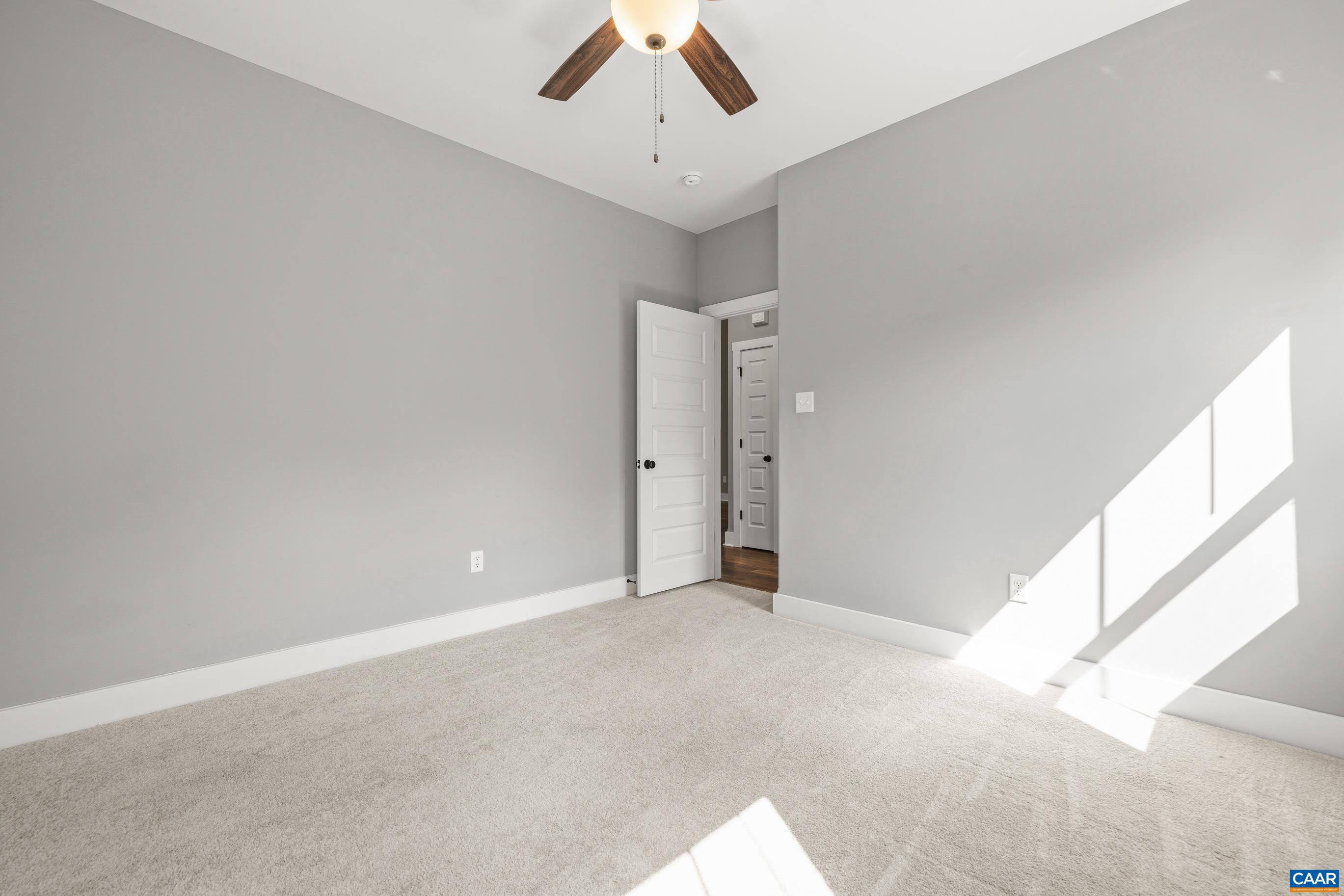6 FOREST RIDGE LN