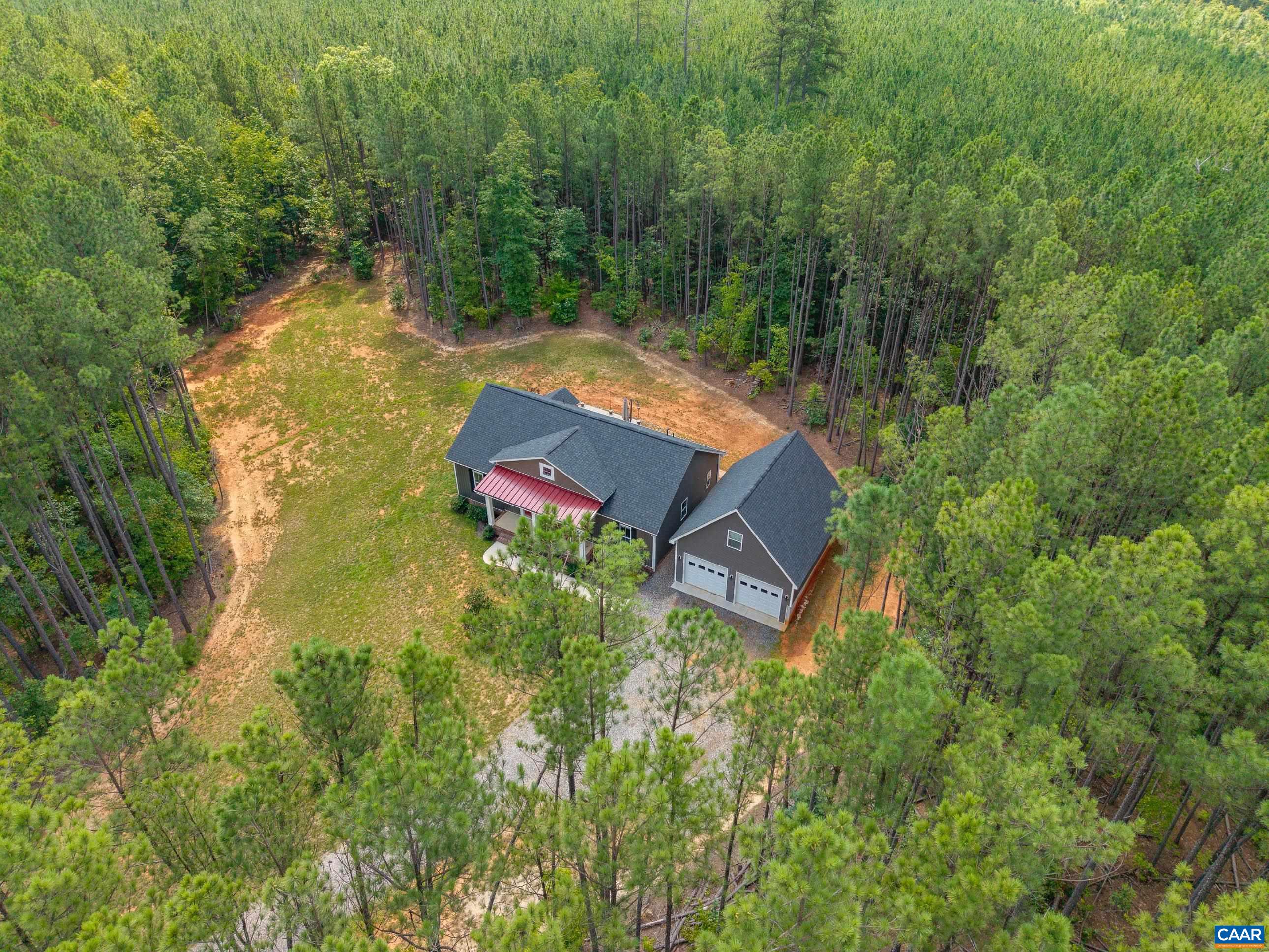 6 FOREST RIDGE LN
