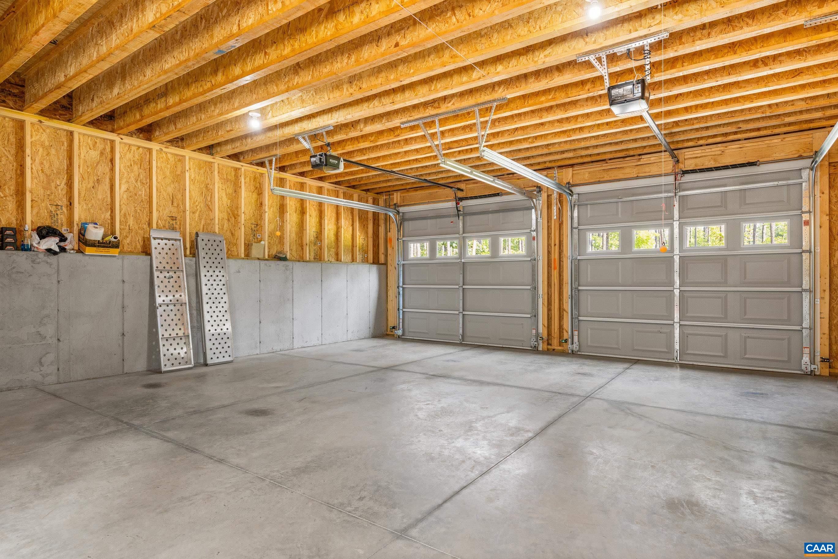 6 FOREST RIDGE LN