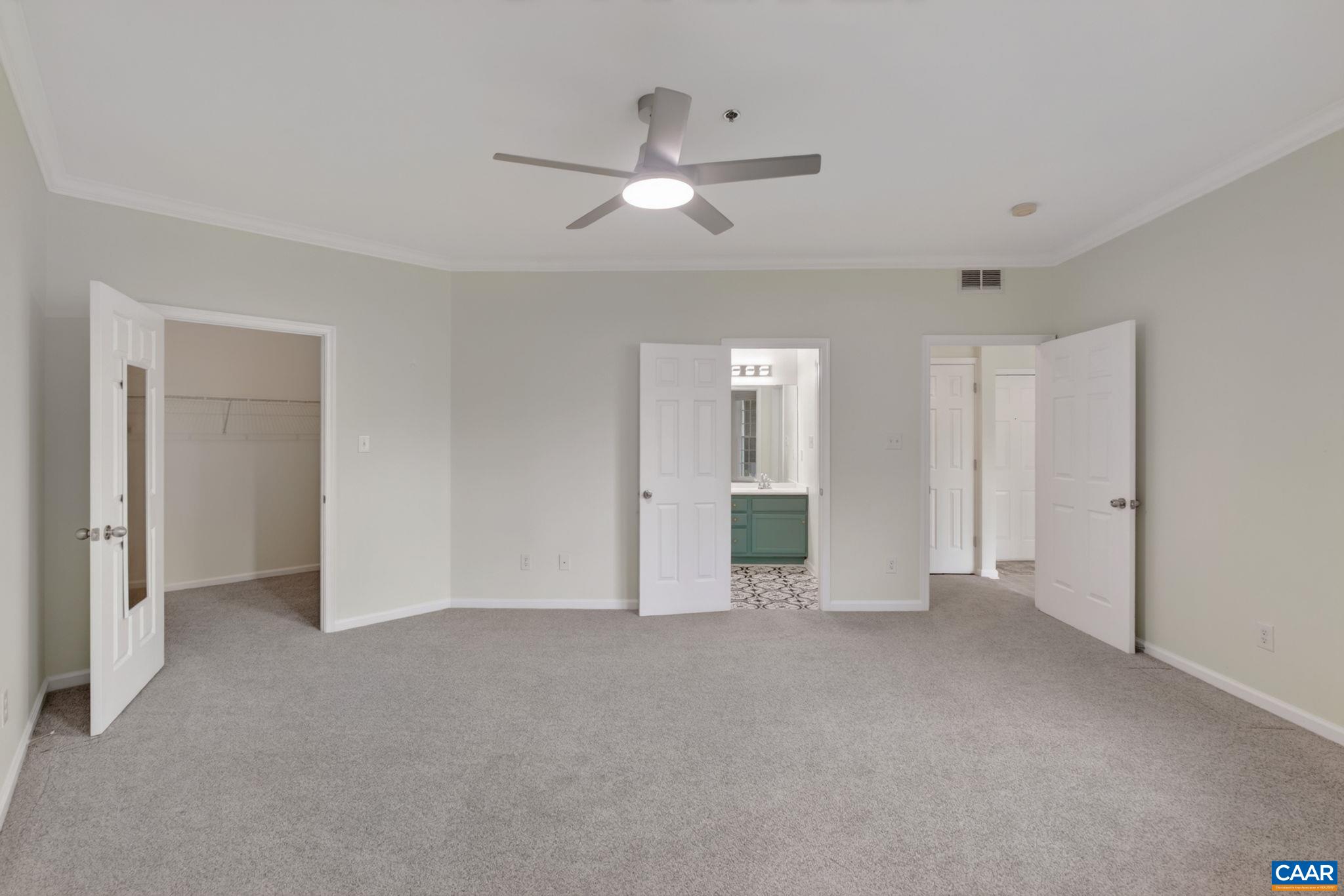 270 RIVERBEND DR Unit: 1 C
