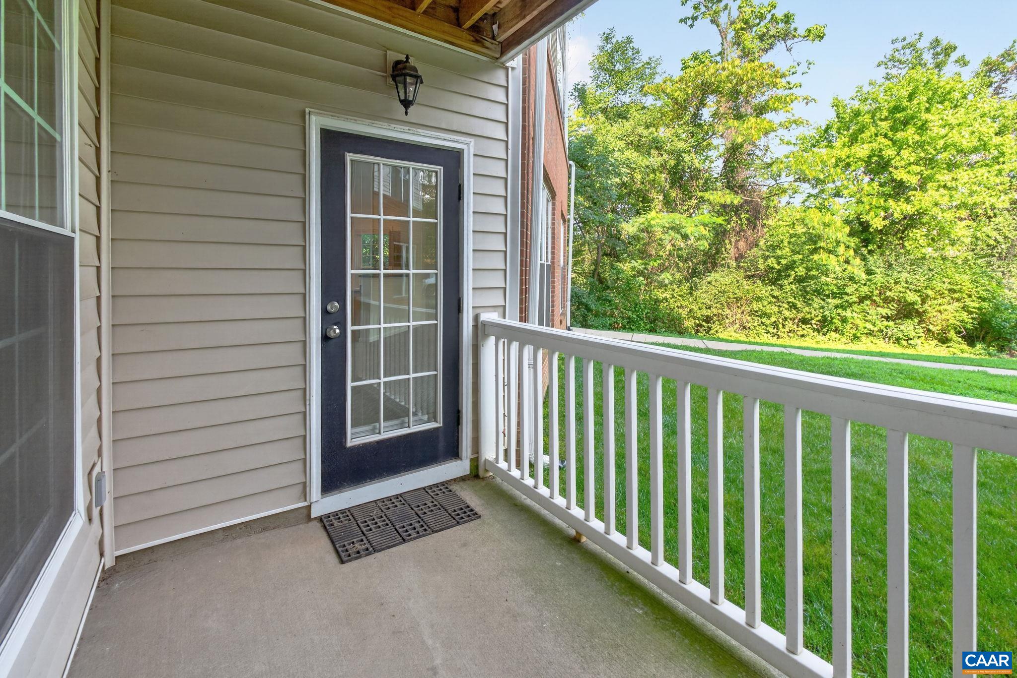 270 RIVERBEND DR Unit: 1 C