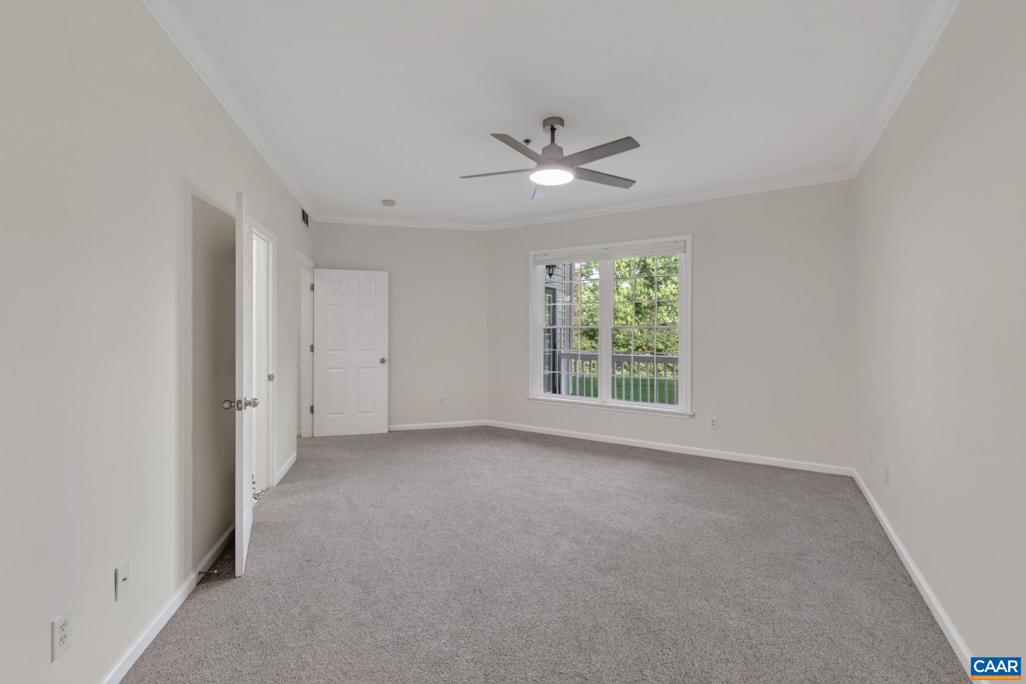 270 RIVERBEND DR Unit: 1 C
