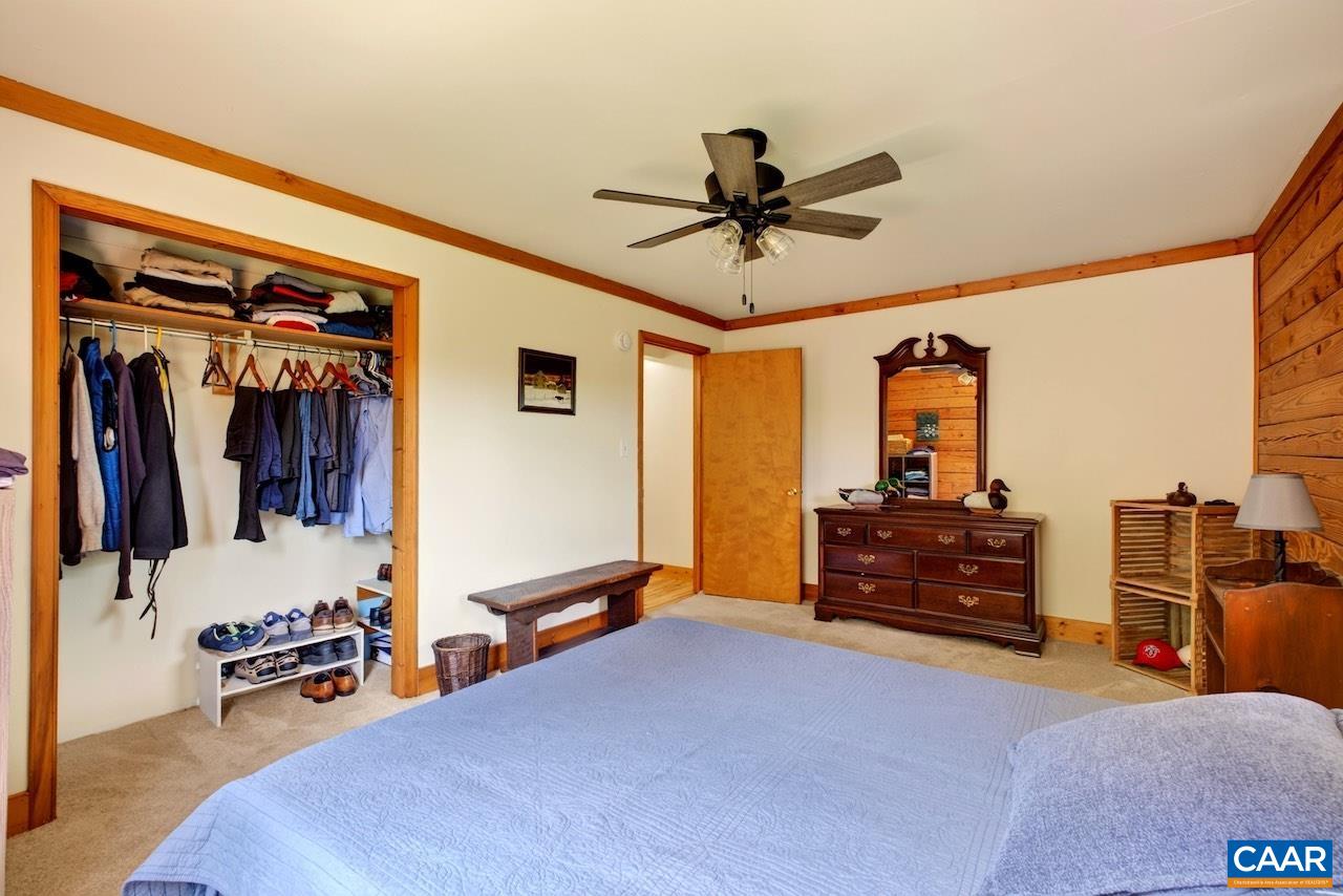 85 LOG MILL LN