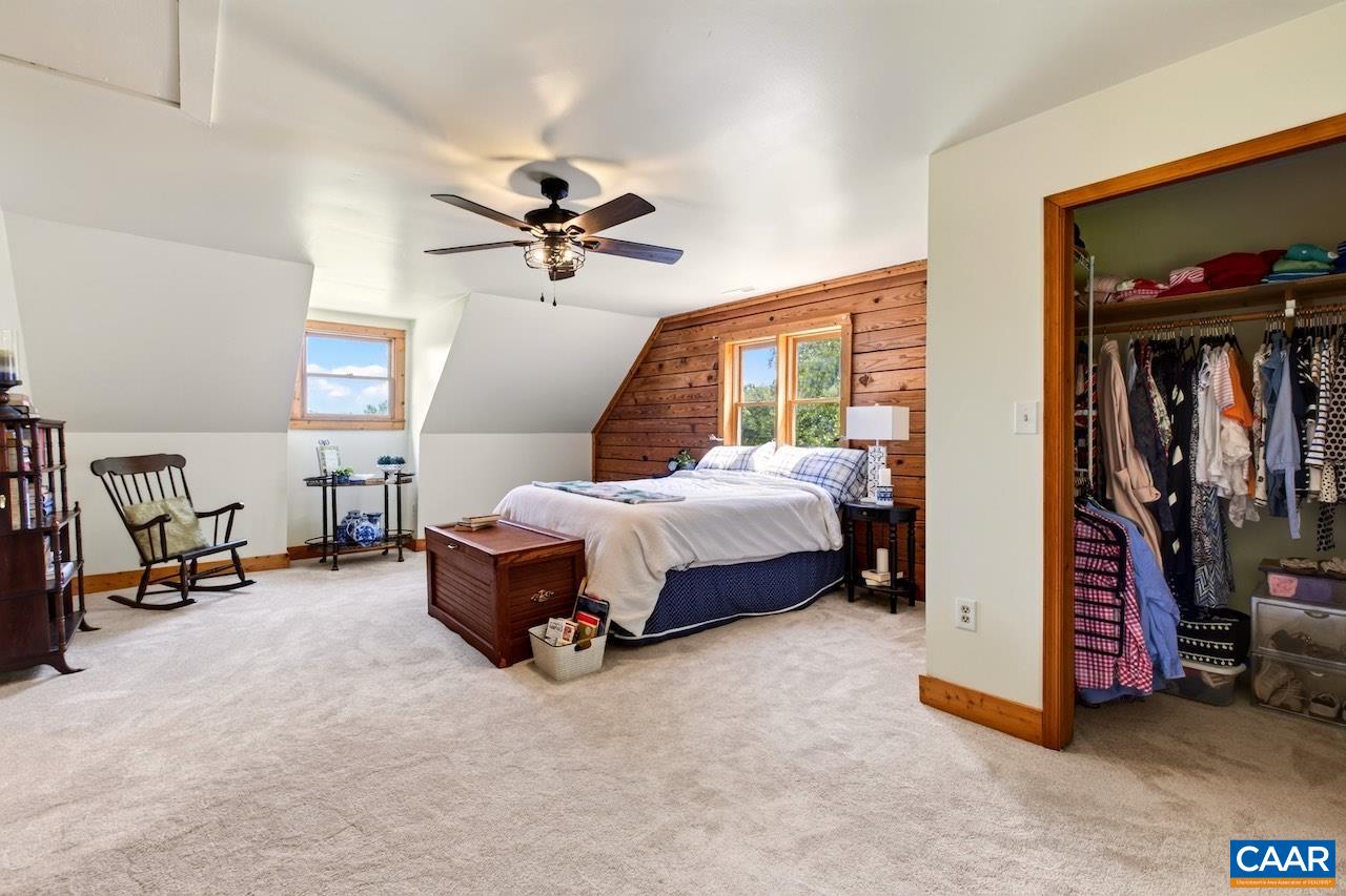 85 LOG MILL LN