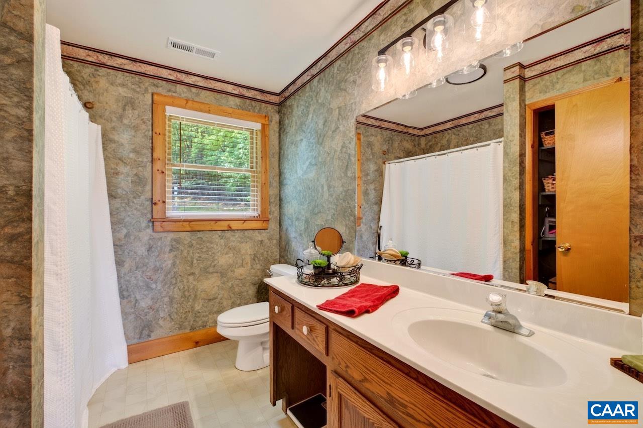 85 LOG MILL LN